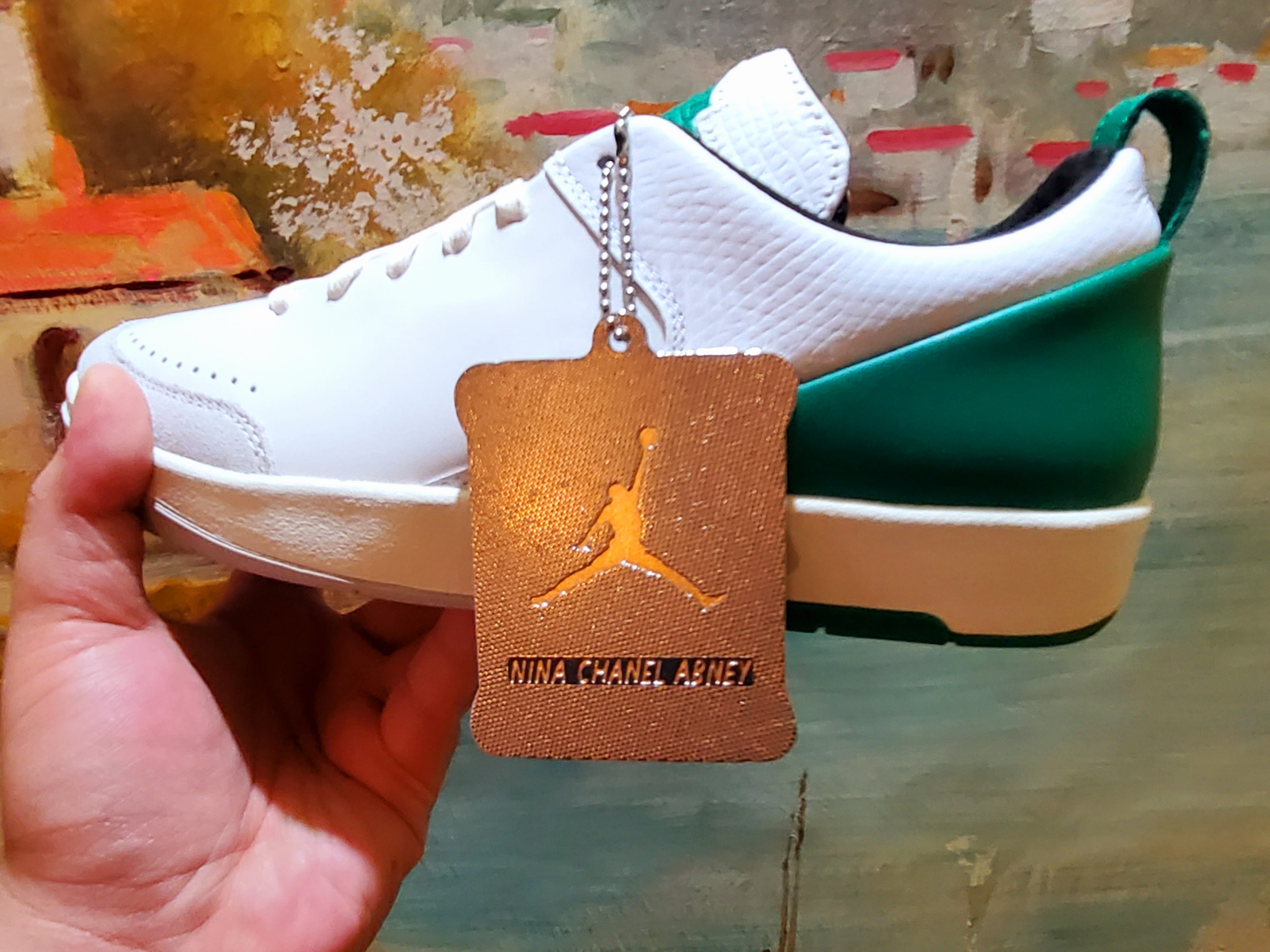 (W) Jordan 2 x Nina Chanel Abney Retro Low SE White and Malachite 착용 스타일 - 5