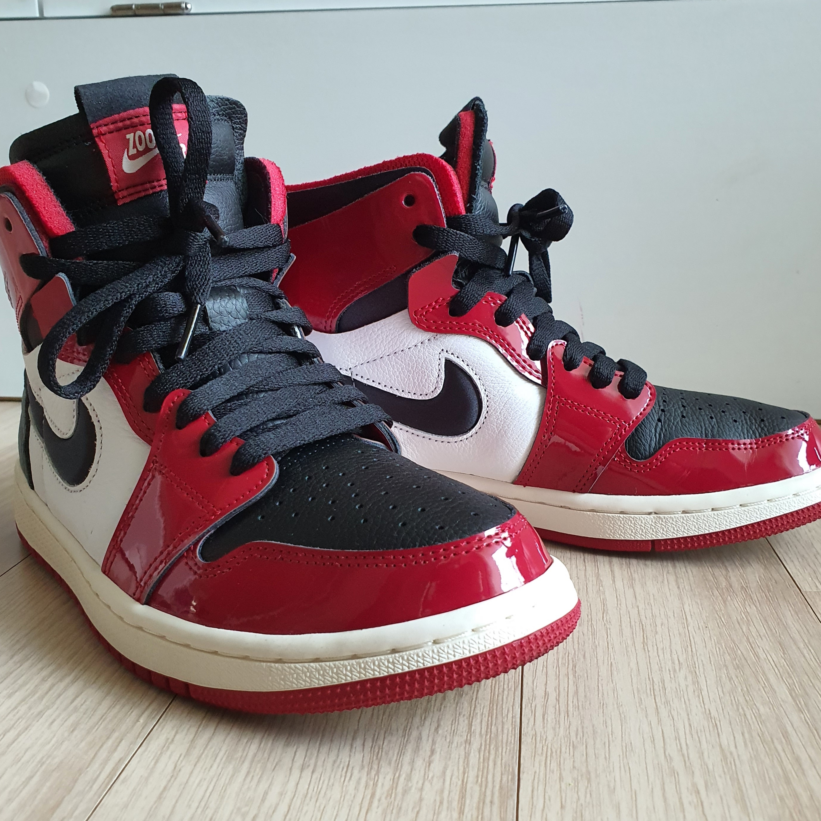 (W) Jordan 1 Zoom Air CMFT Gym Red Black 착용 스타일