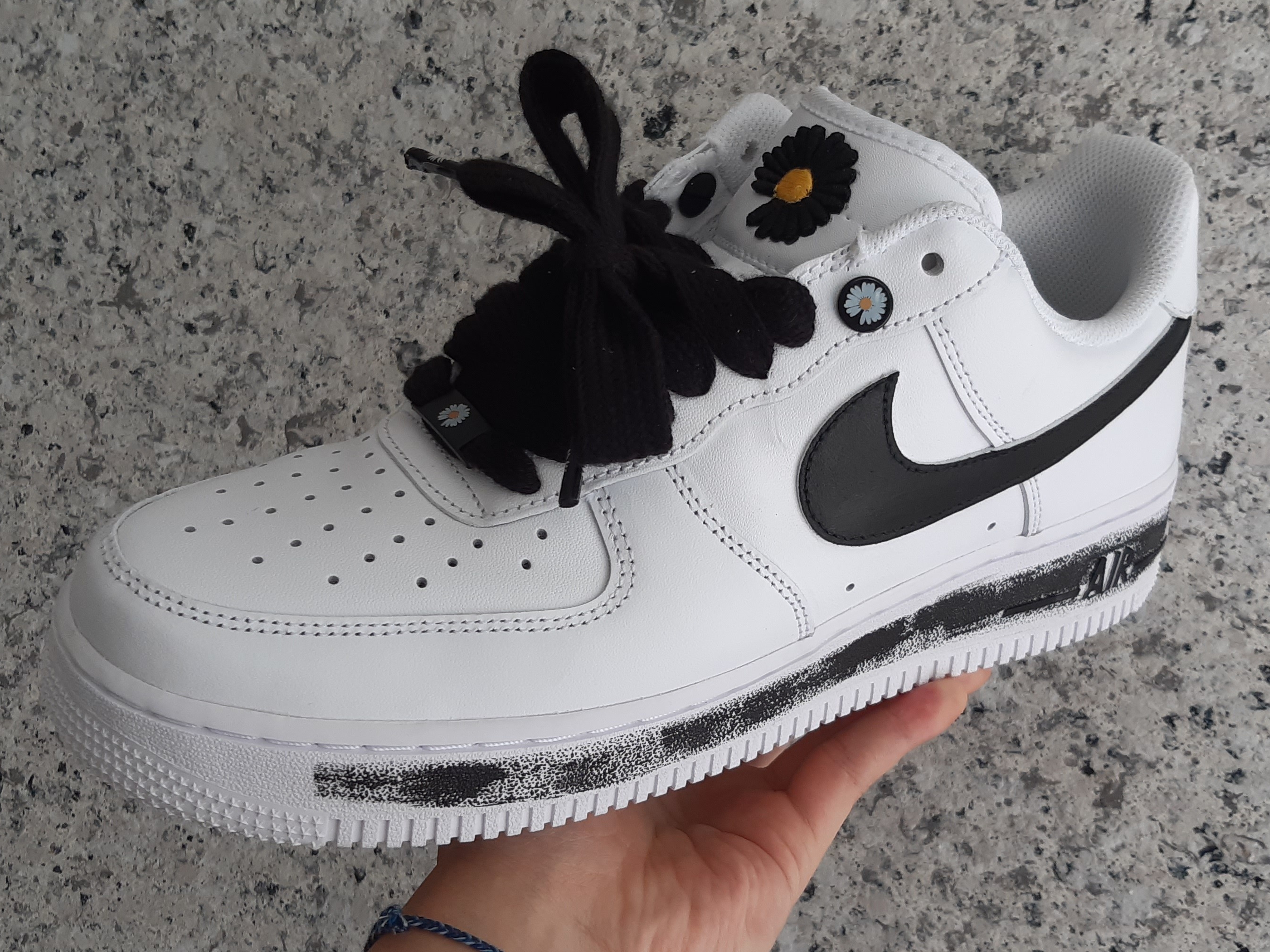 Nike Air Force 1 '07 Low White 착용 스타일 - 2