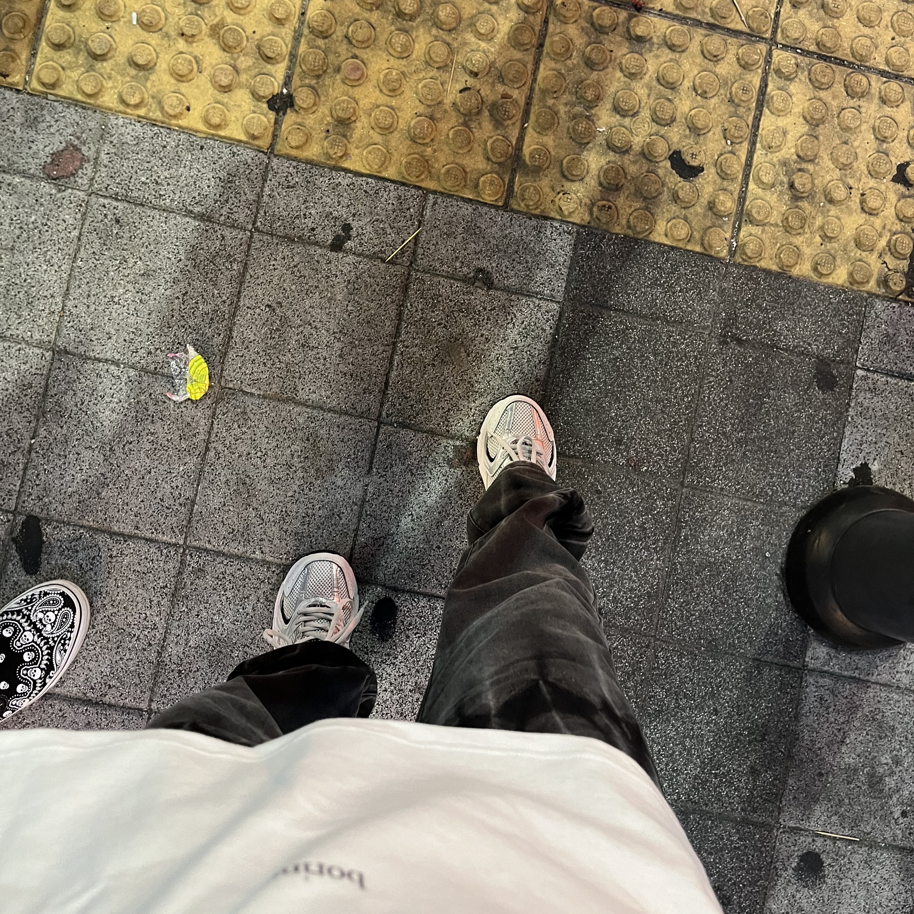 New Balance 530 White 착용 스타일 - 2
