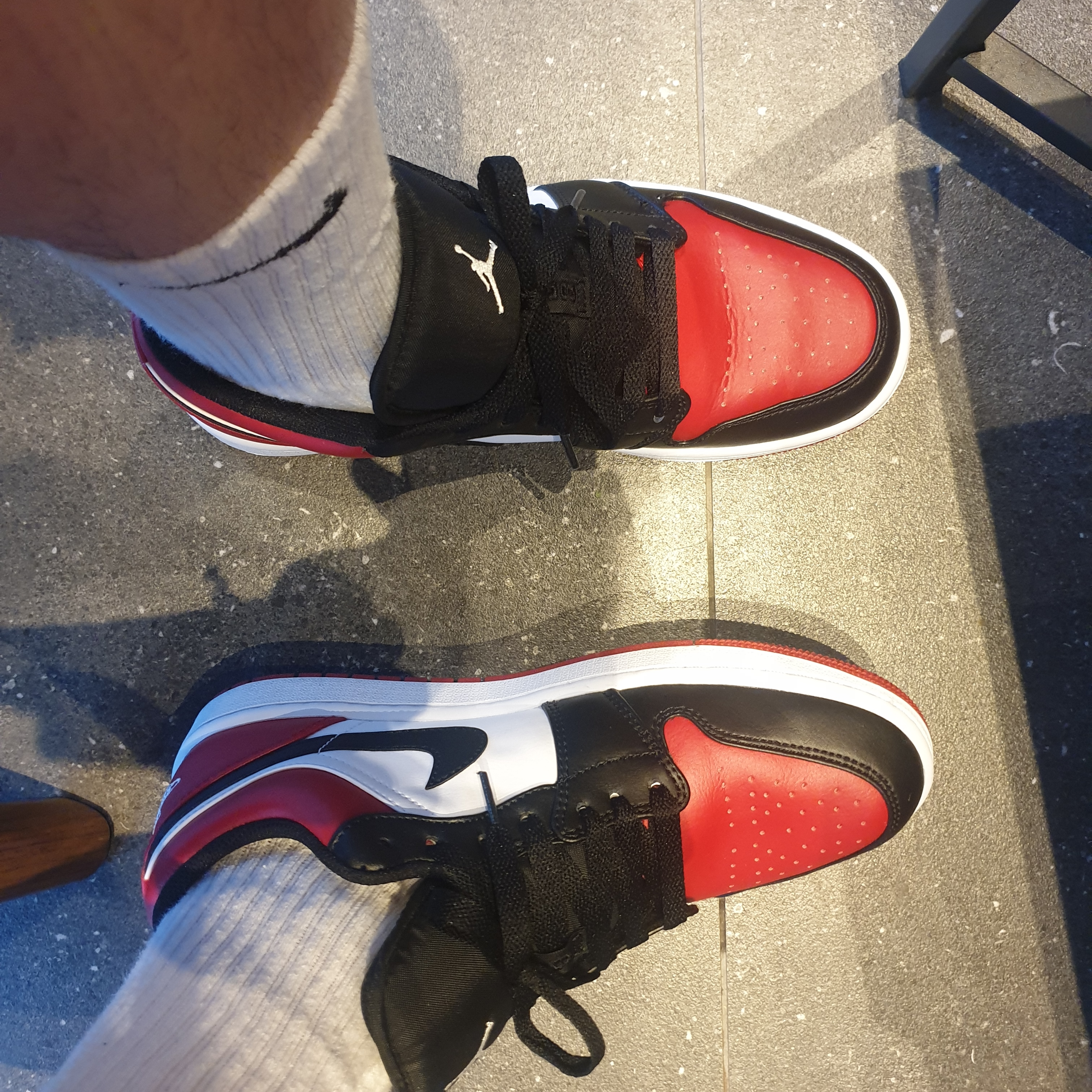 Jordan 1 Low Bred Toe 착용 스타일 - 3