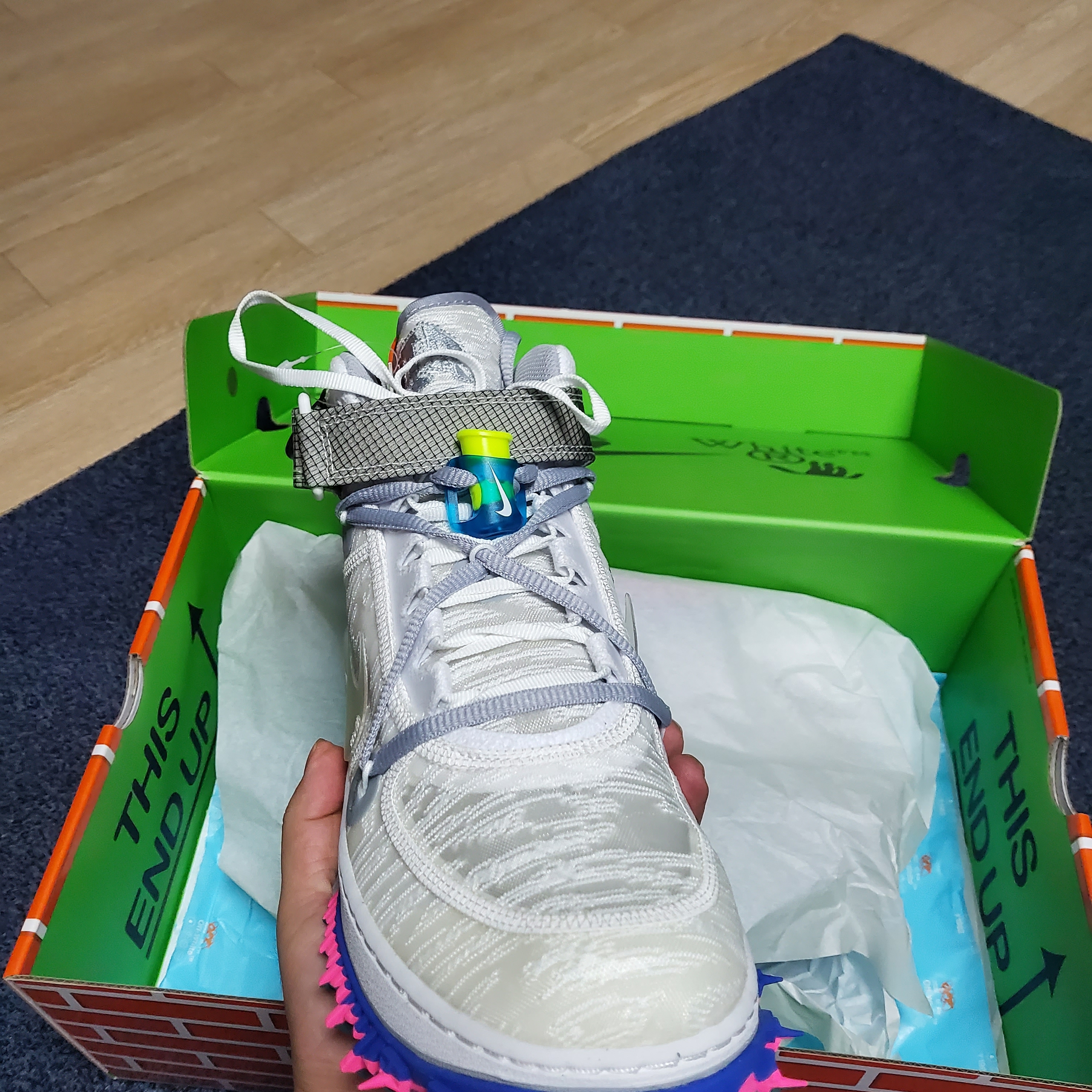 Nike x Off-White Air Force 1 Mid SP White 착용 스타일 - 1