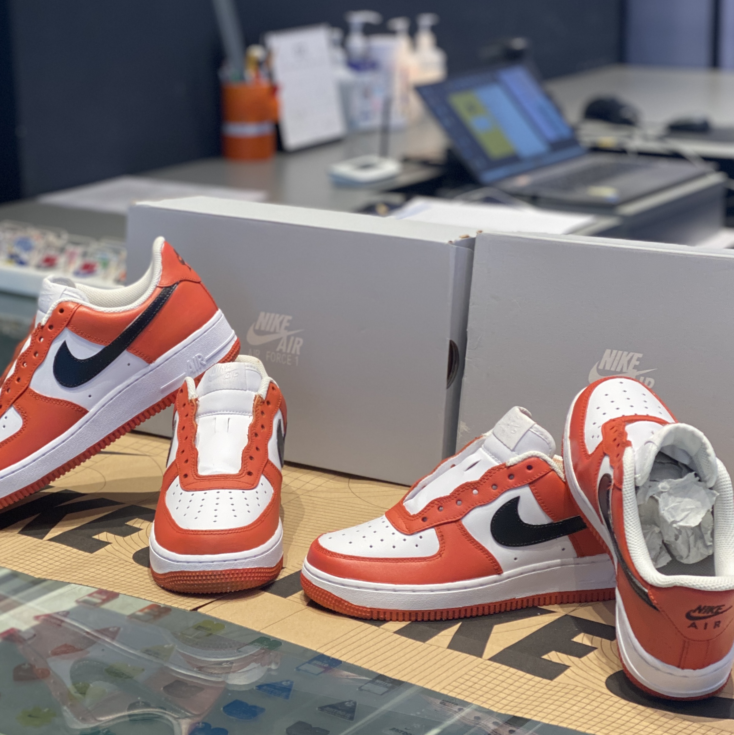 Jordan 1 Low OG Starfish, Nike Air Force 1 '07 Low White 착용 스타일