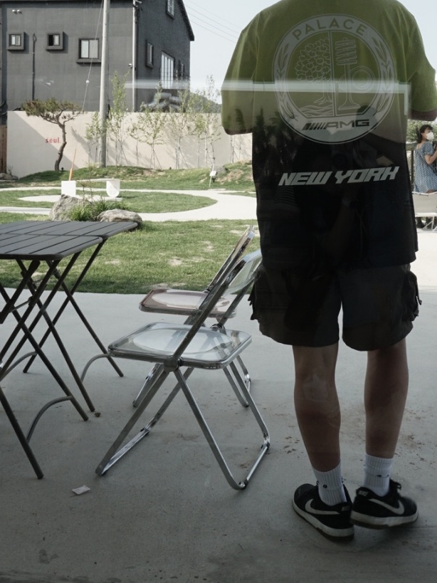 Palace x AMG 2.0 Newyork T-Shirt Black Lime - 22SS, Nike SB Zoom Dunk Low Elite Black White Gum 착용 스타일