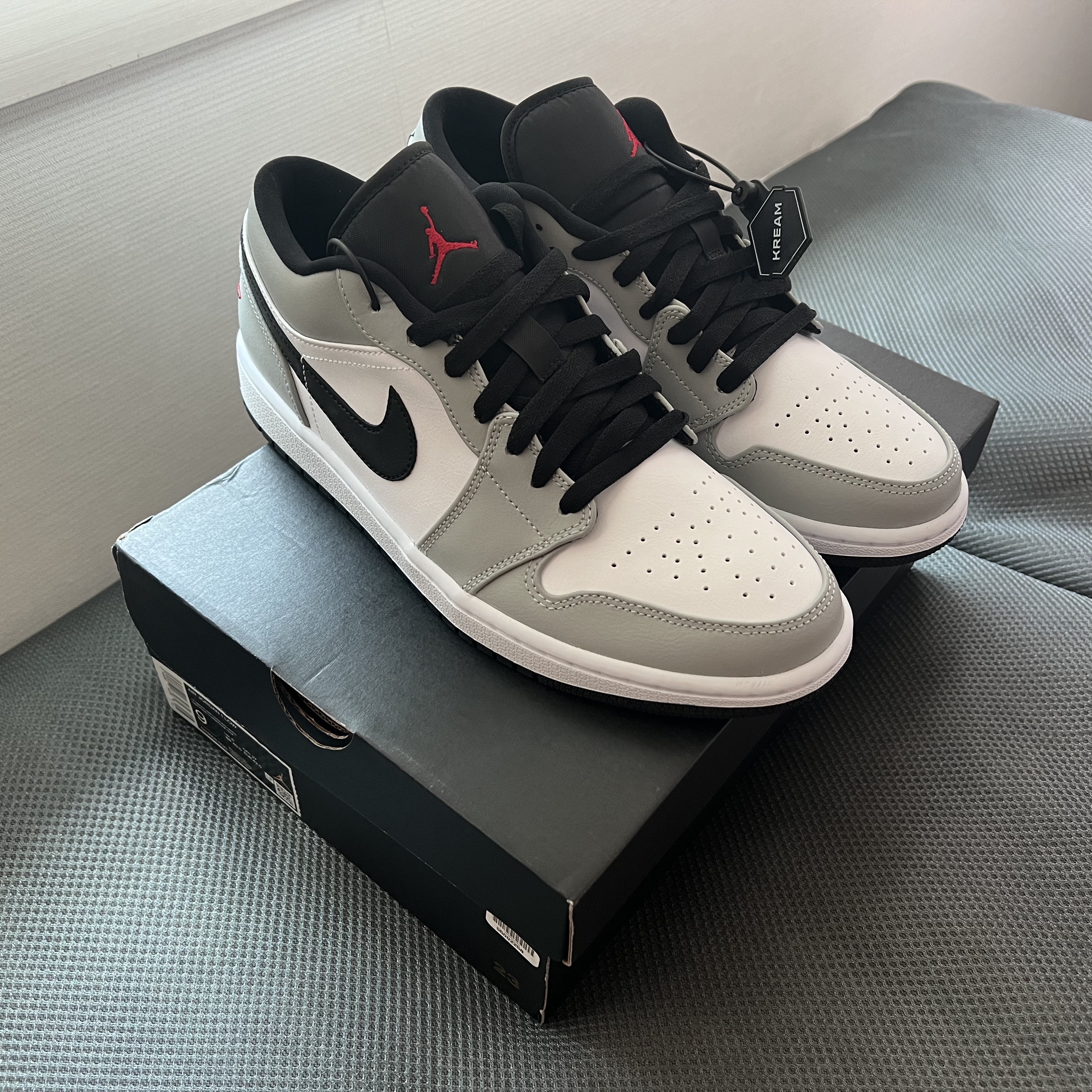 Jordan 1 Low Light Smoke Grey 착용 스타일 - 2