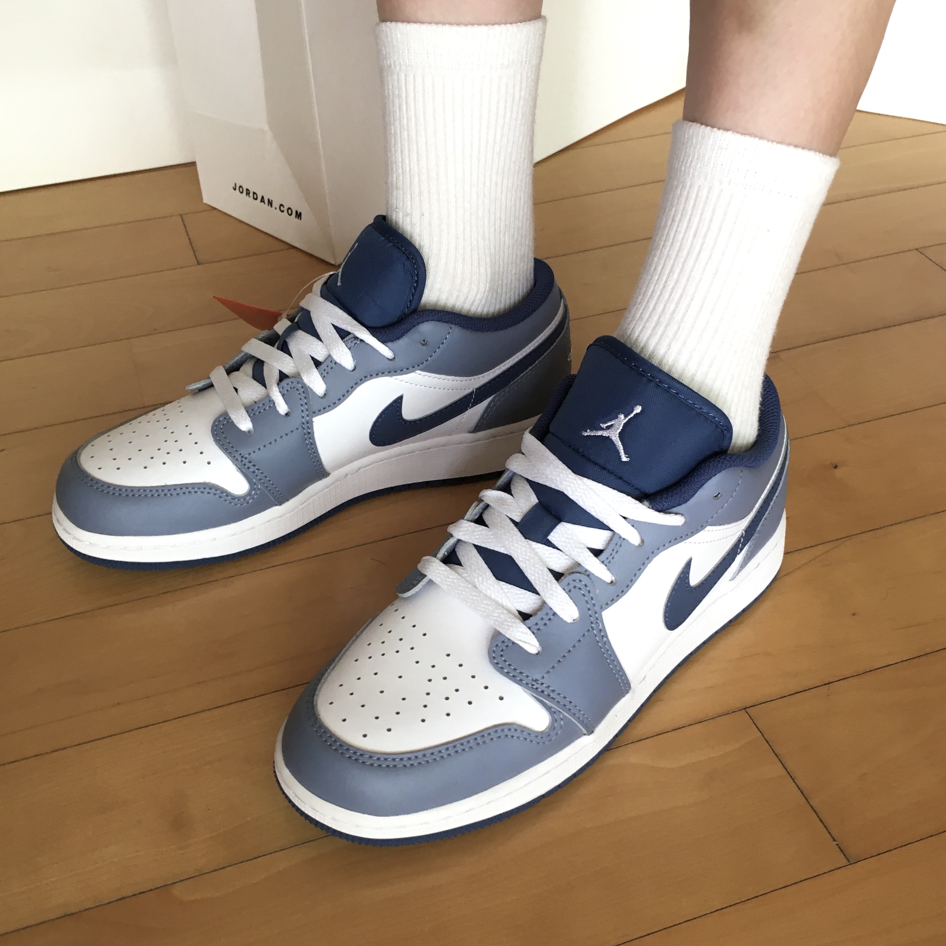 (GS) Jordan 1 Low SE Ashen Slate and Mystic Navy 착용 스타일 - 2