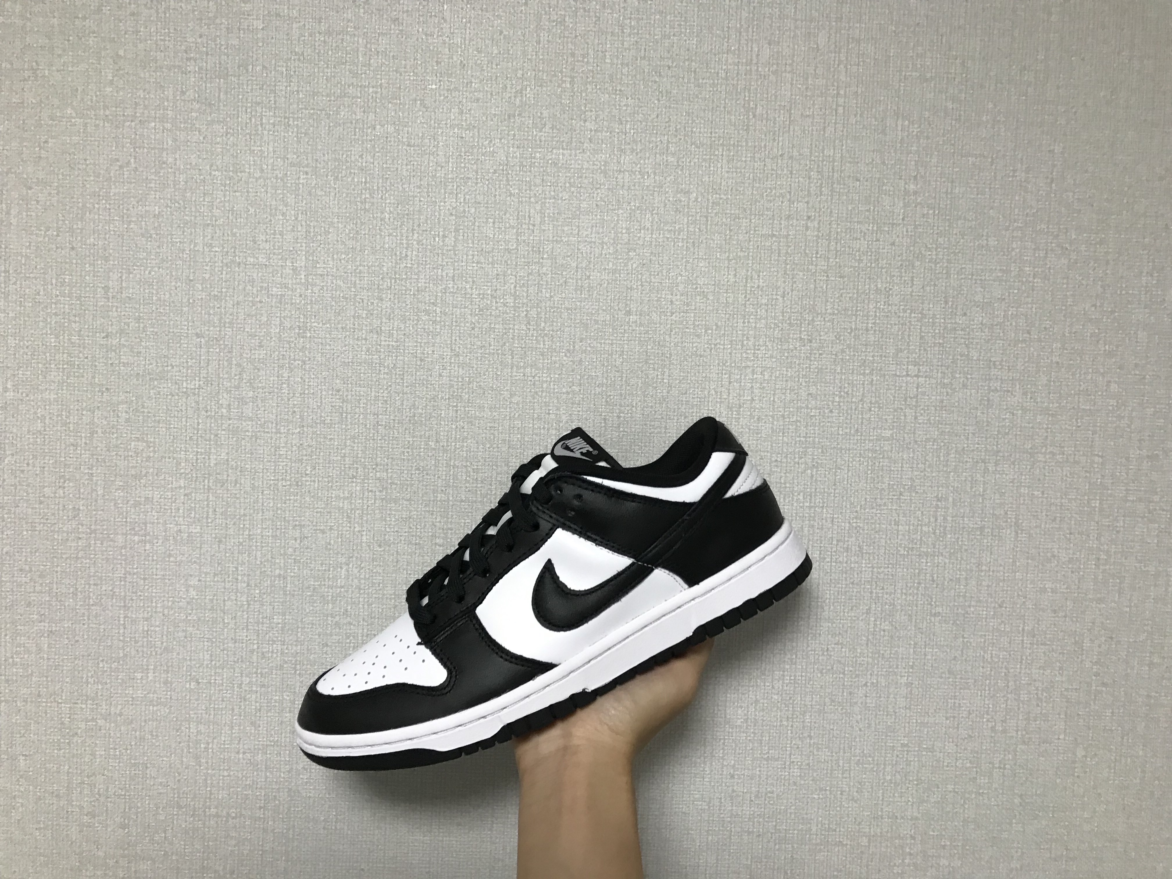 Nike Dunk Low Retro Black, Nike Dunk Low Retro Summit White 착용 스타일 - 3