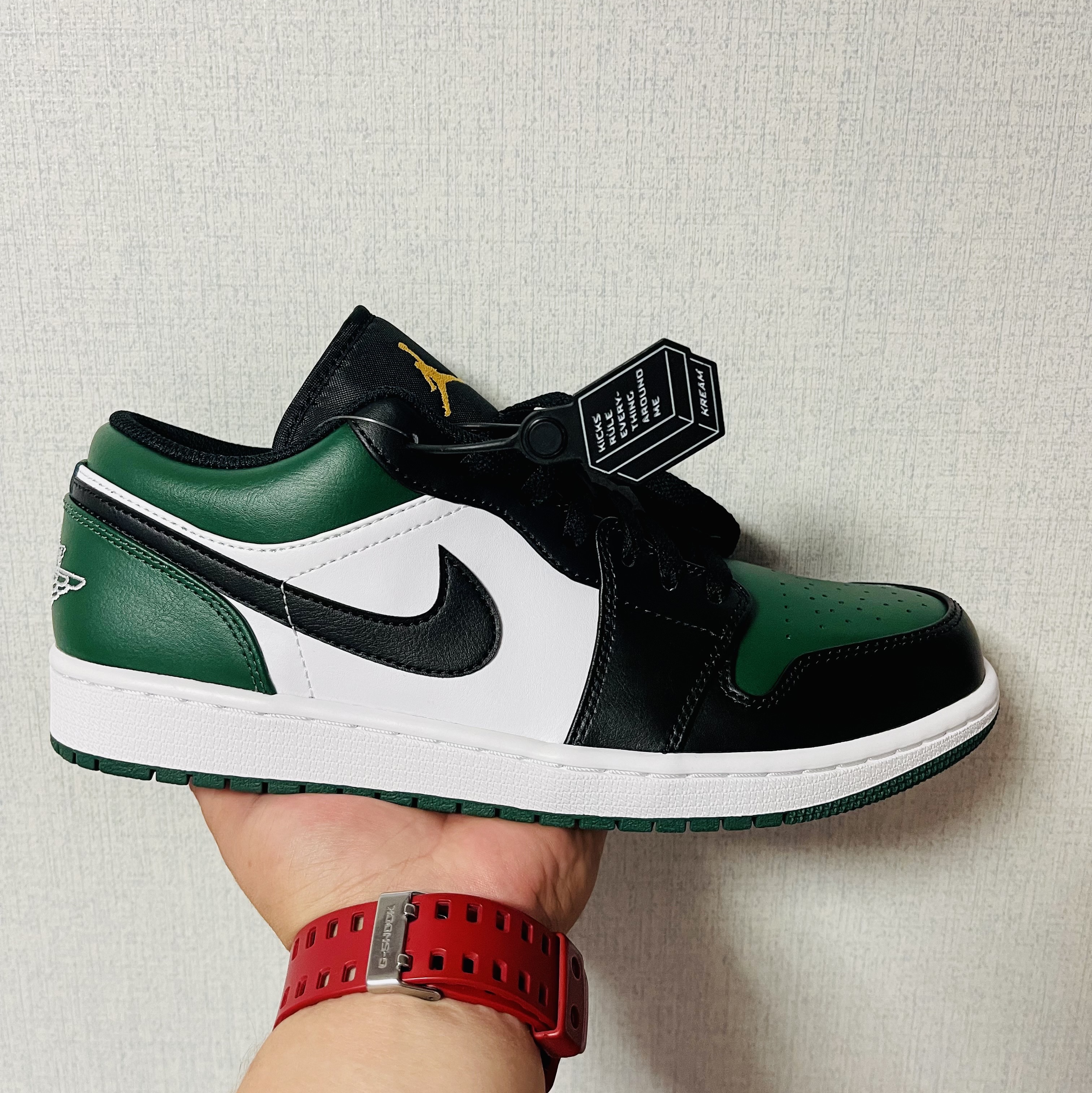 Jordan 1 Low Green Toe 착용 스타일
