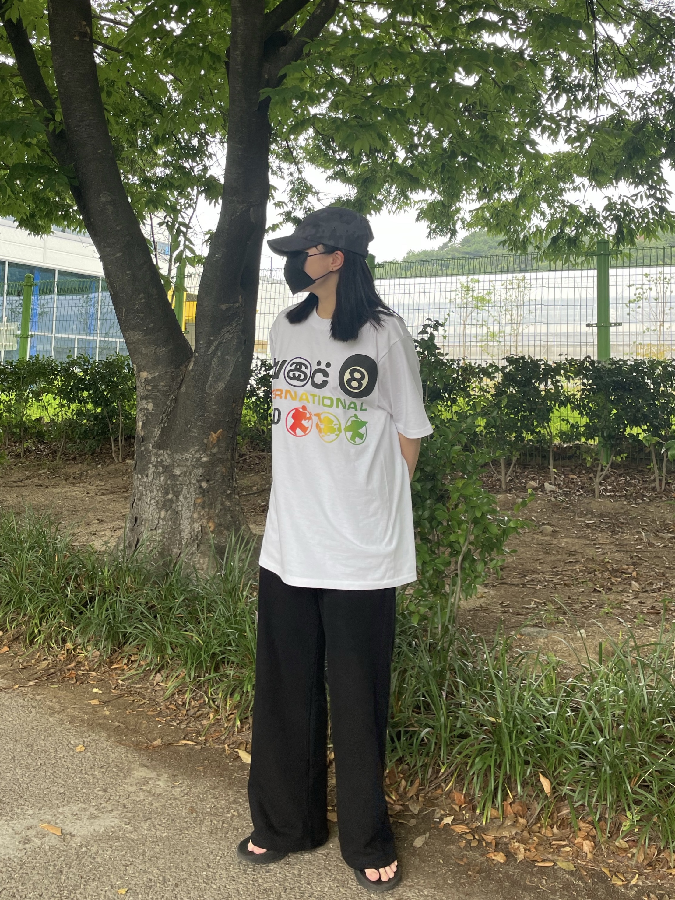 Stussy x Cactus Plant Flea Market International T-Shirt White, Oofos OOriginal Black 착용 스타일