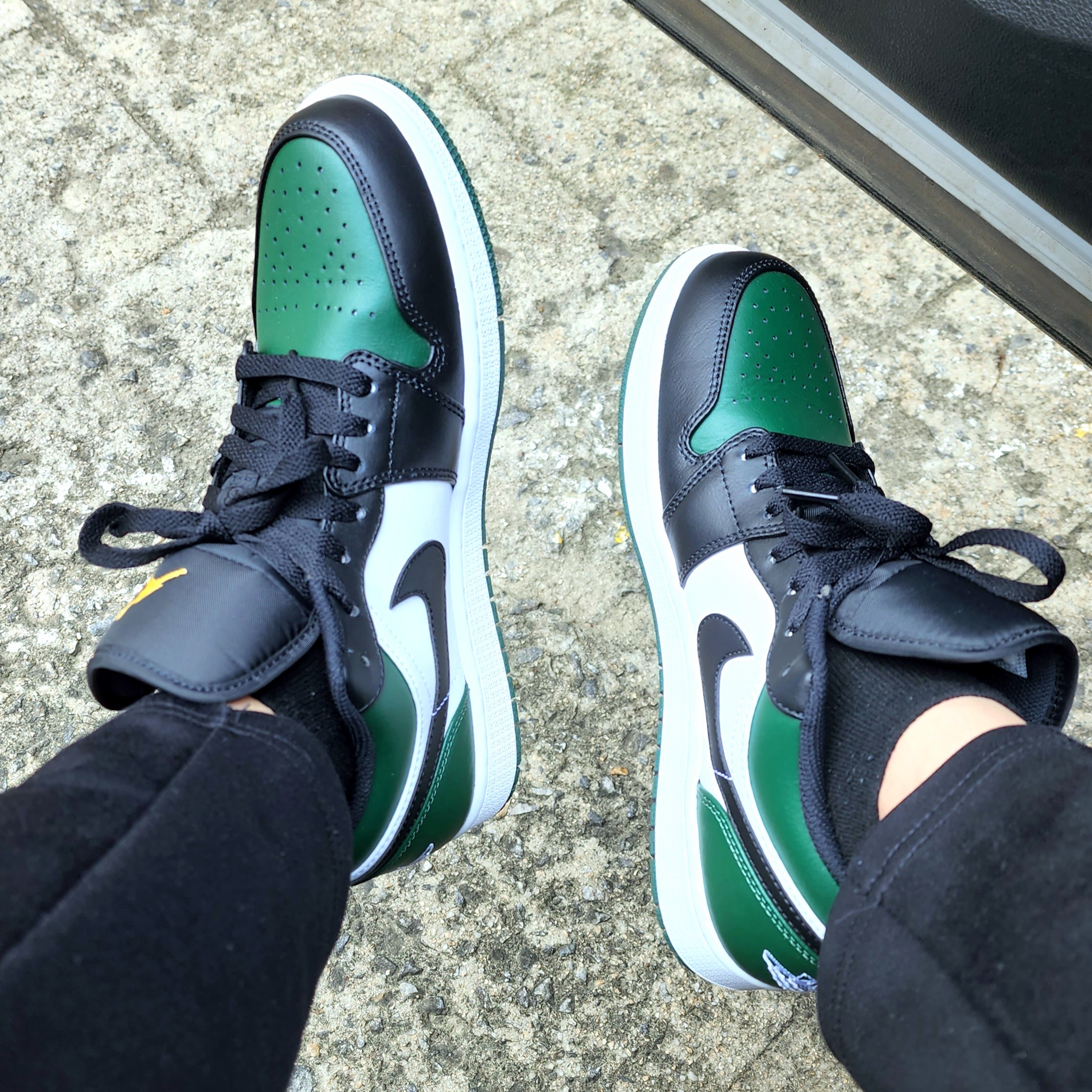 Jordan 1 Low Green Toe 착용 스타일