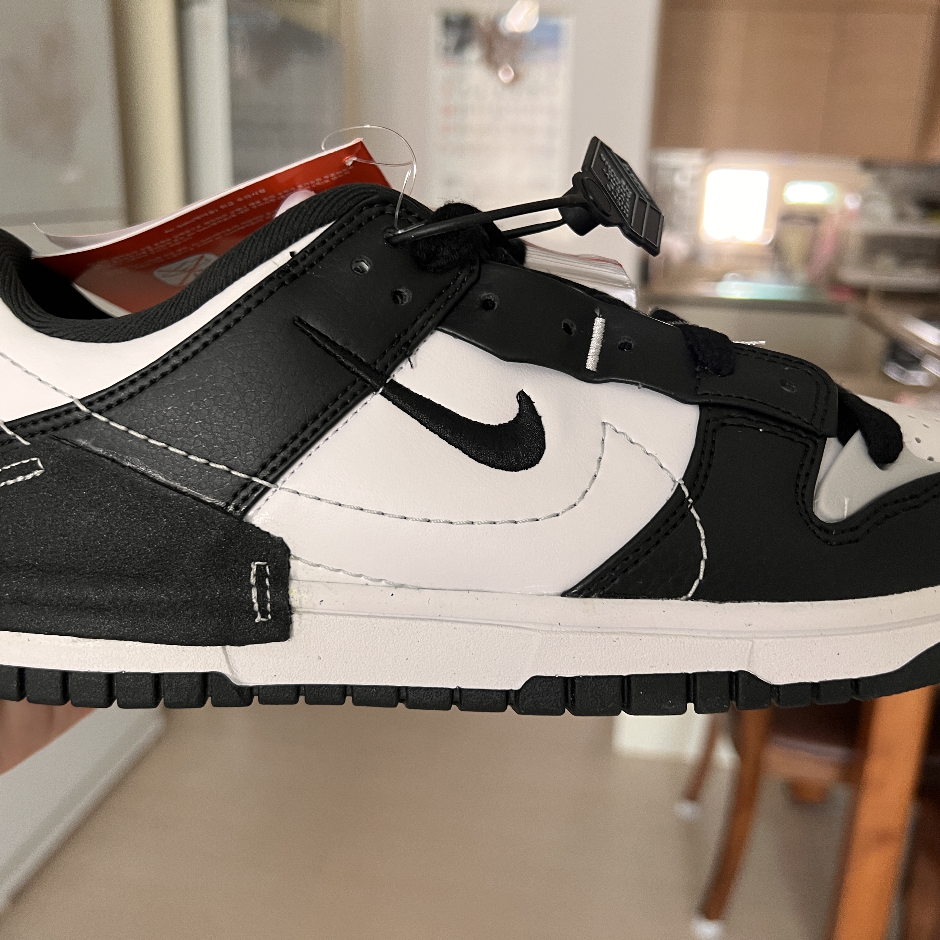 (W) Nike Dunk Low Disrupt 2 Black White 착용 스타일