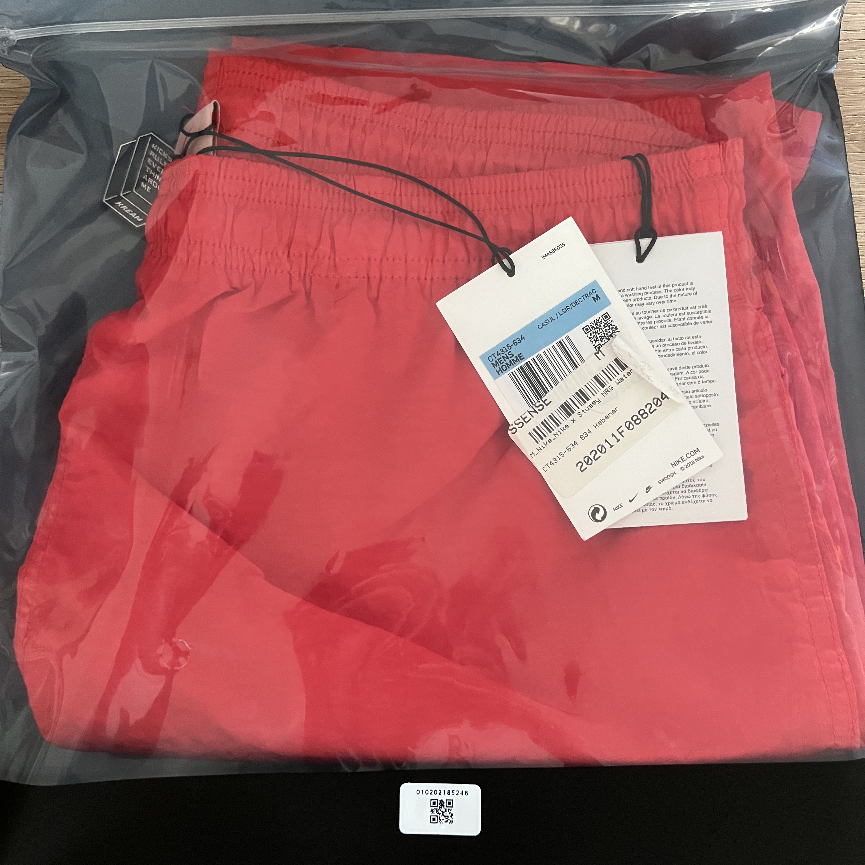 Nike x Stussy Water Shorts Habanero Red 착용 스타일