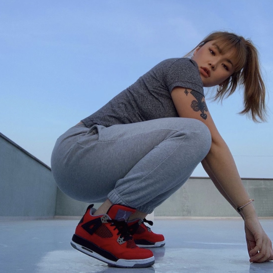 Jordan 4 Retro Toro Bravo 착용 스타일