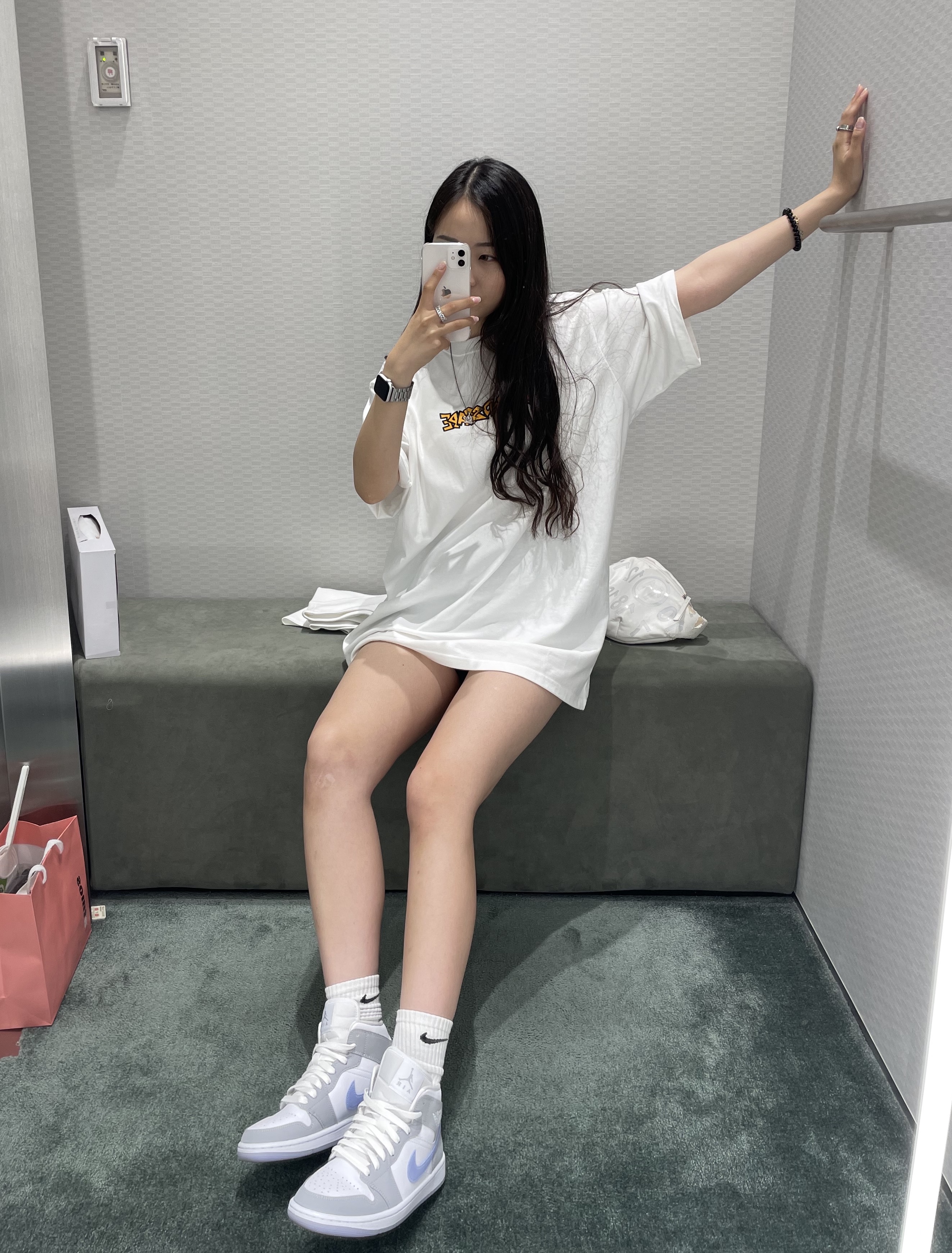 (W) Jordan 1 Mid Wolf Grey 착용 스타일
