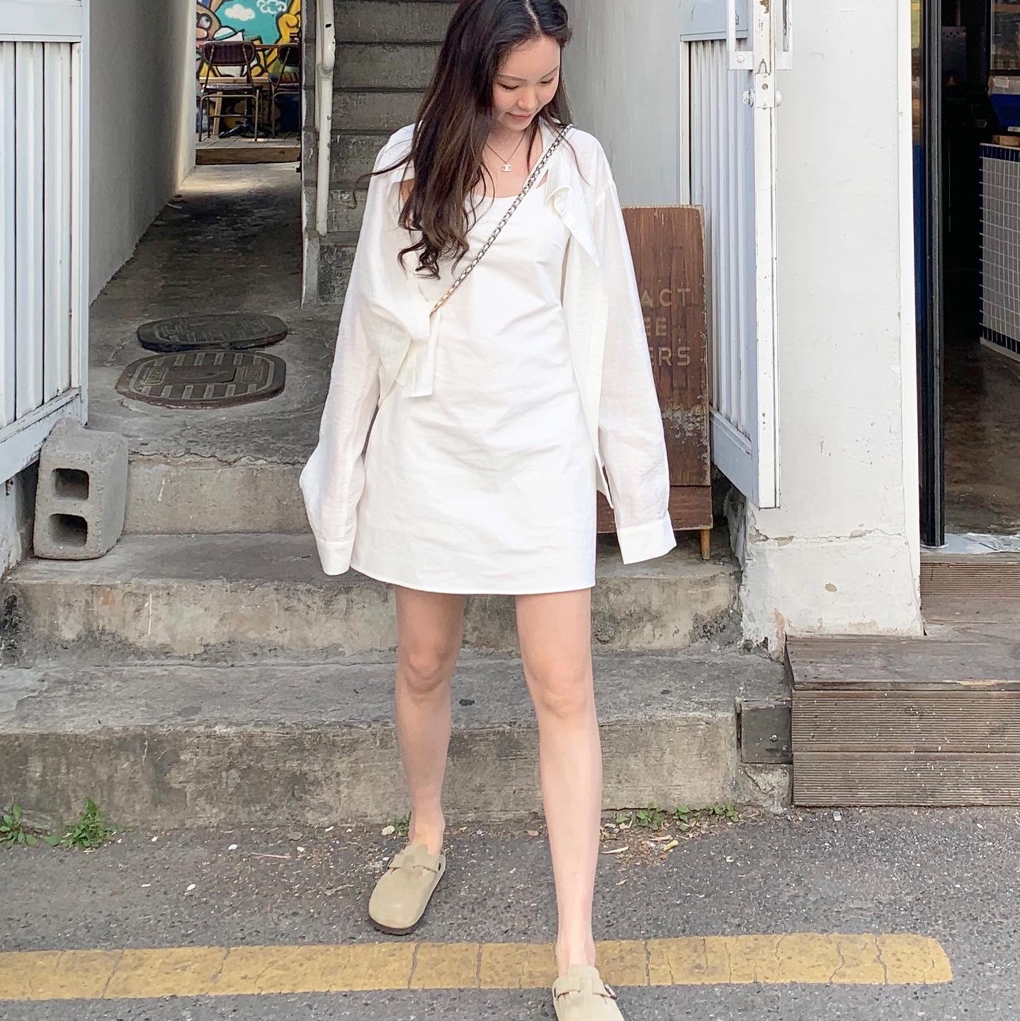 Birkenstock Boston Soft Footbed Taupe - Regular 착용 스타일