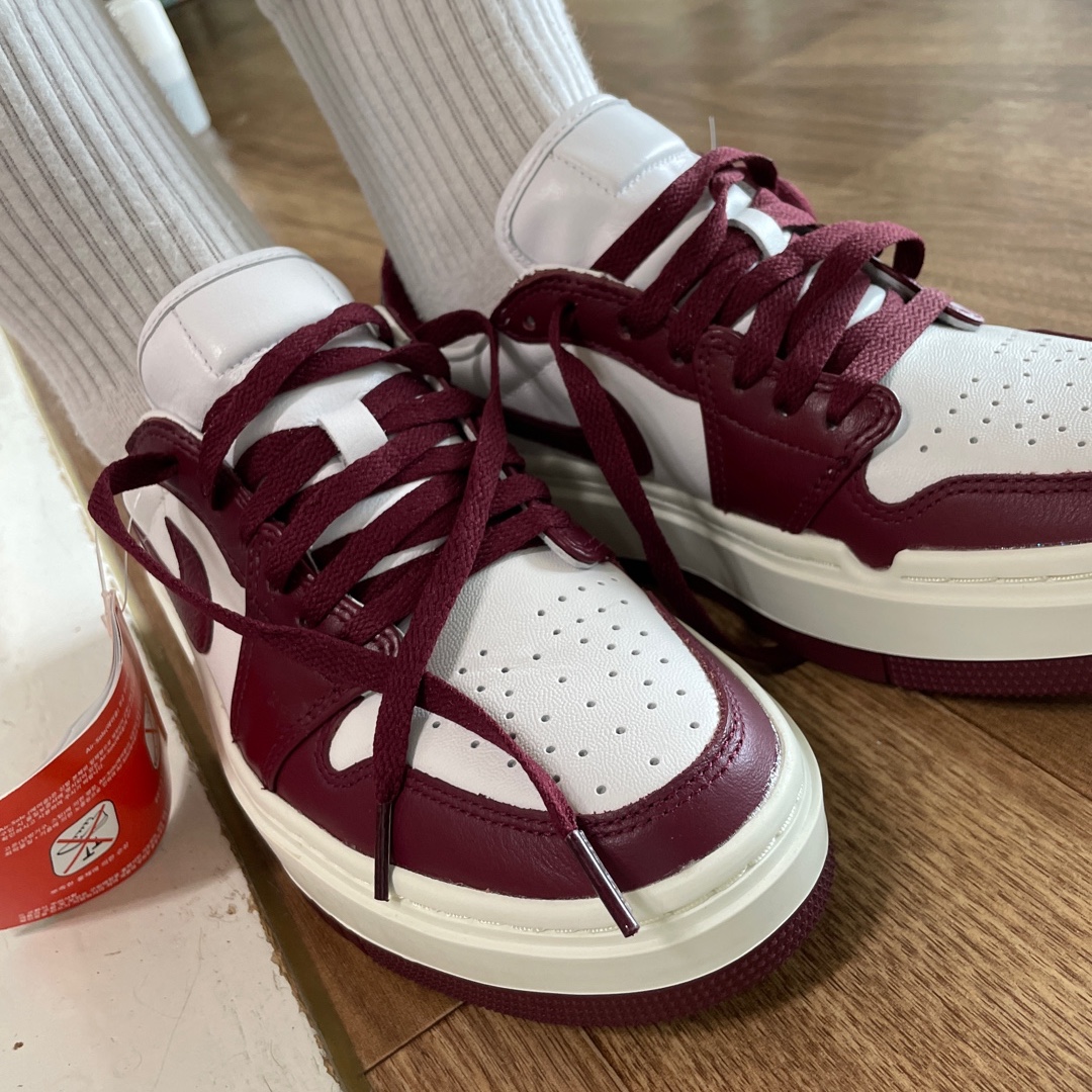 (W) Jordan 1 Elevate Low Dark Beetroot 착용 스타일 - 1