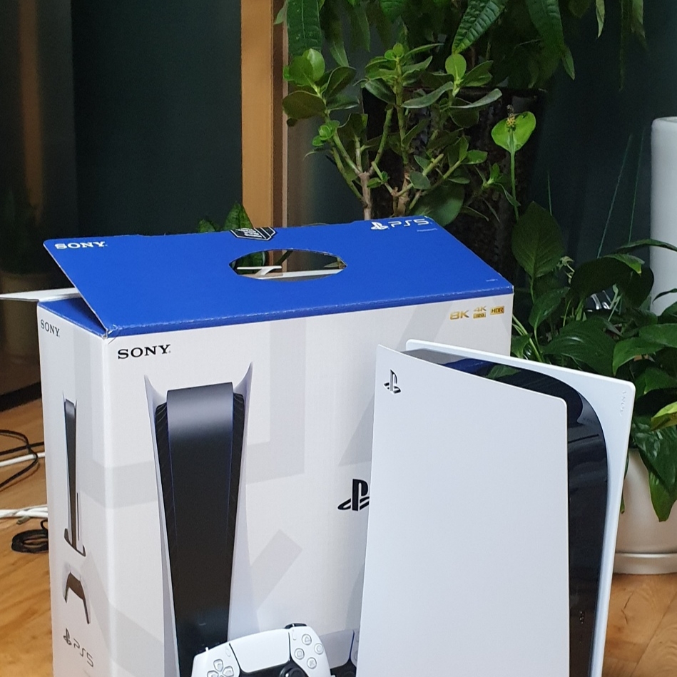 Playstation 5 Blu-ray Edition (SIEK 220V) 착용 스타일