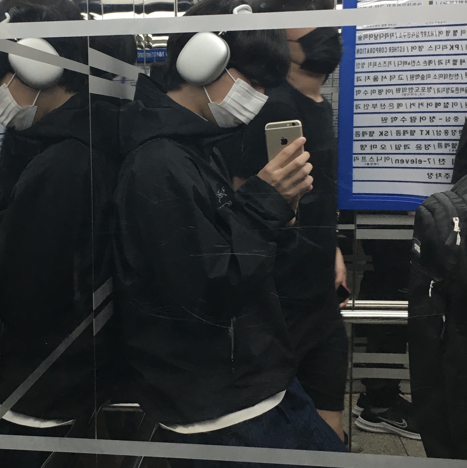 Arc'teryx Beta Jacket Black 착용 스타일 - 3