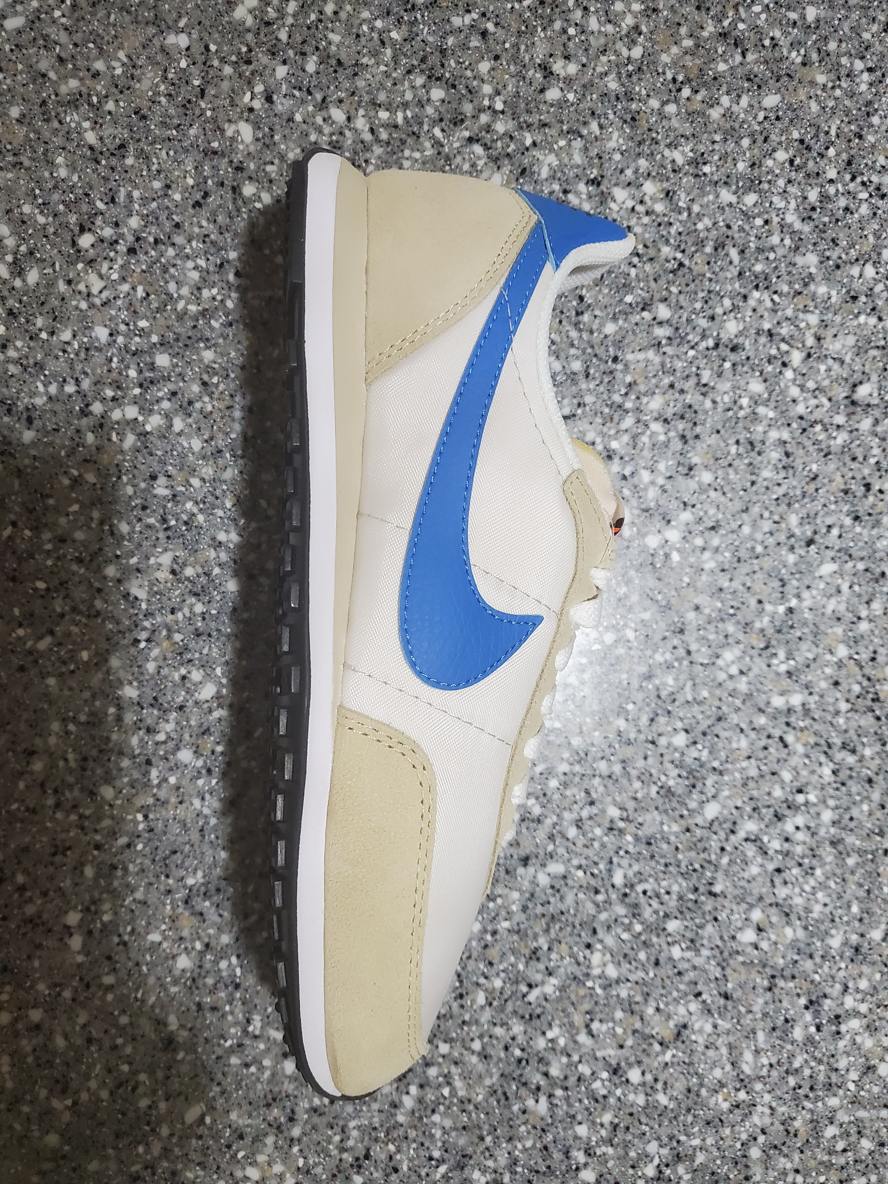 (W) Nike Waffle Trainer 2 Rattan Photo Blue 착용 스타일