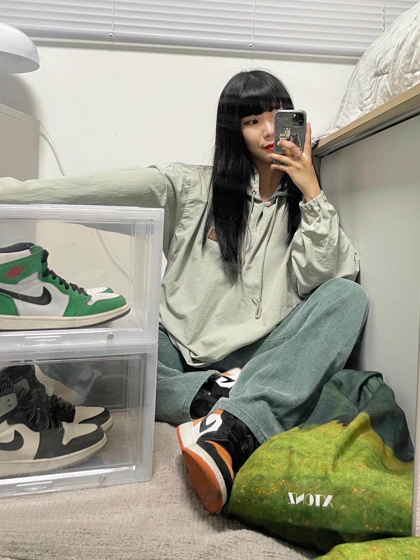 (W) Jordan 1 Retro High OG Lucky Green, Jordan 1 Retro Barons 착용 스타일 - 1