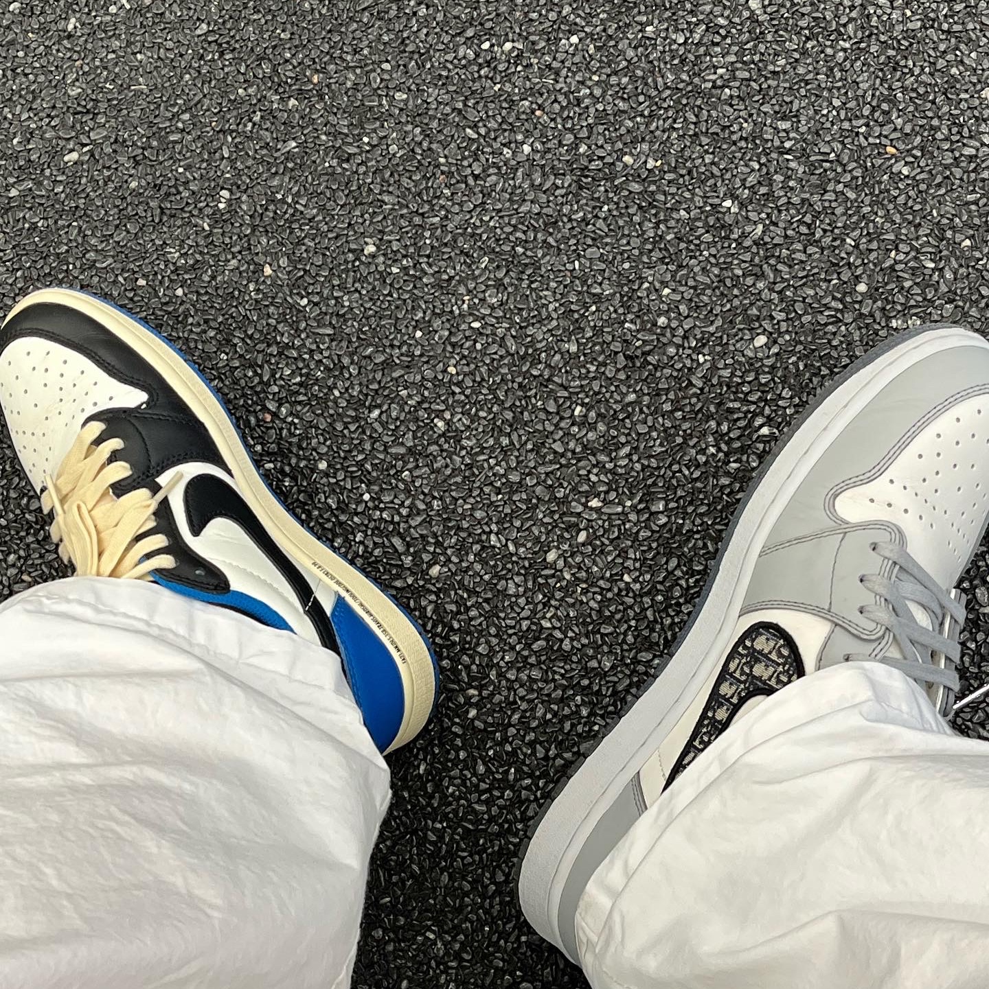 Jordan 1 x Dior High OG, Jordan 1 x Travis Scott x Fragment Retro Low OG SP Military Blue 착용 스타일 - 2
