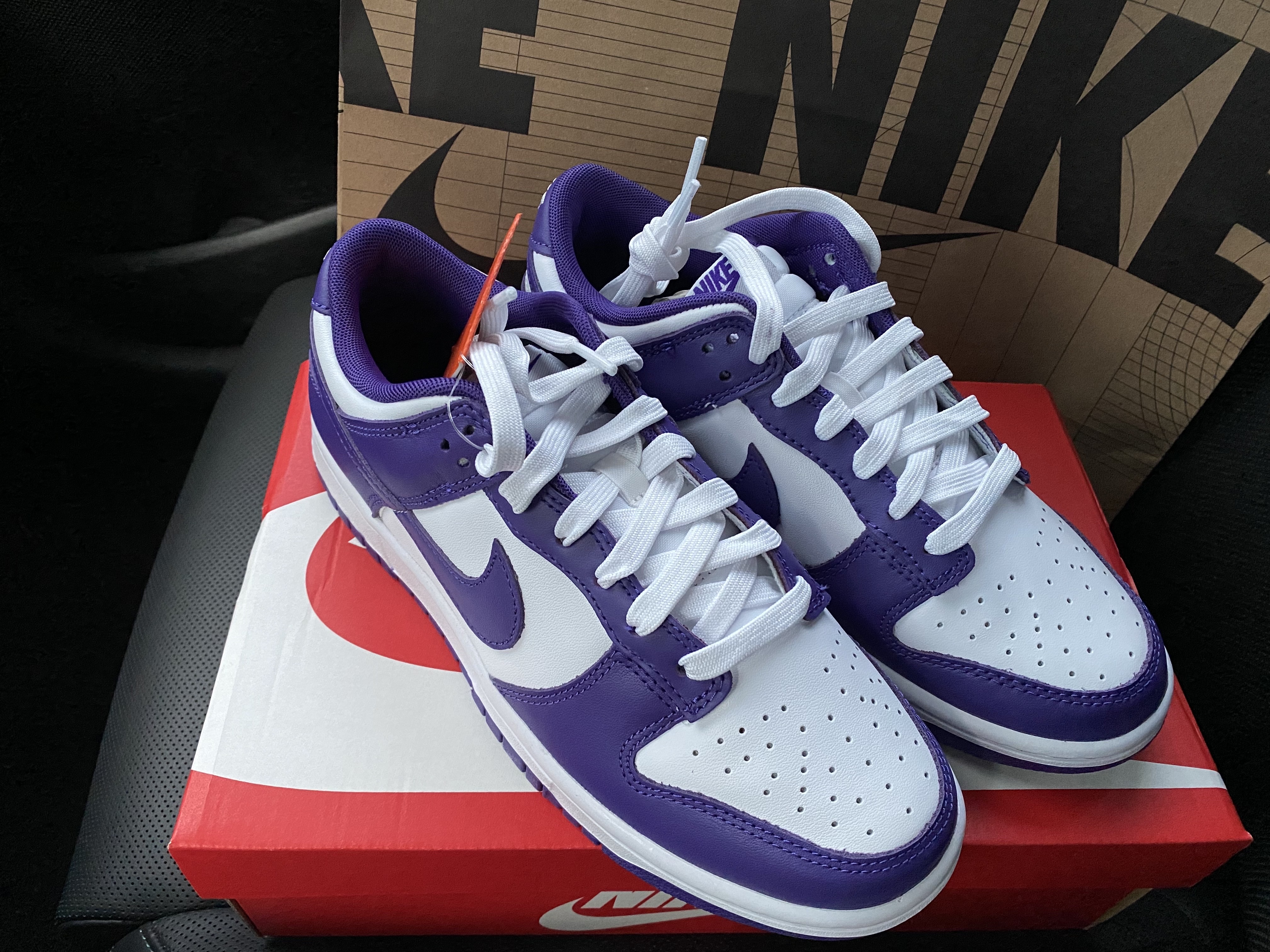 Nike Dunk Low Retro Championship Court Purple 착용 스타일 - 3