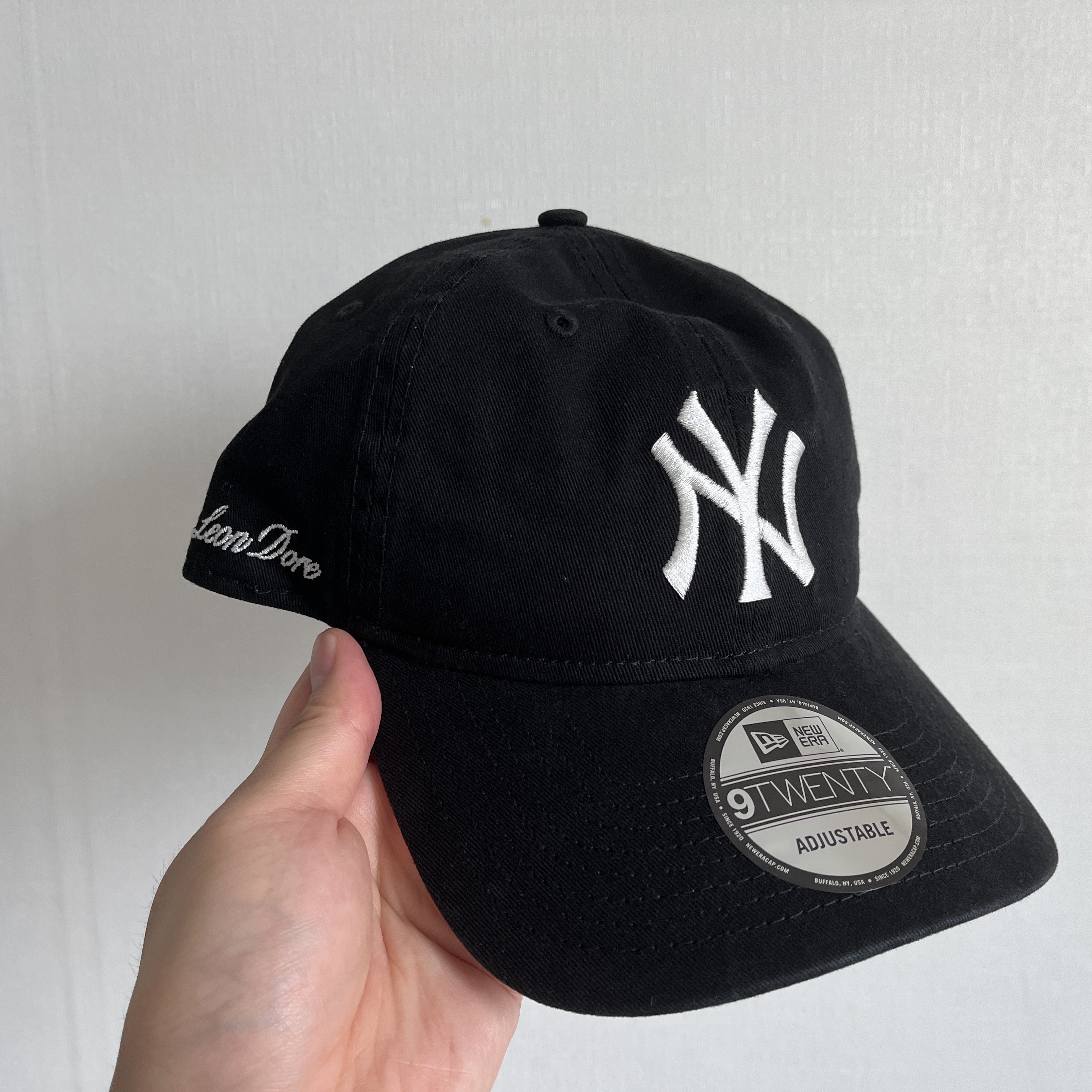 Aime Leon Dore x New Era Yankees Ballpark Hat Black 착용 스타일 - 1