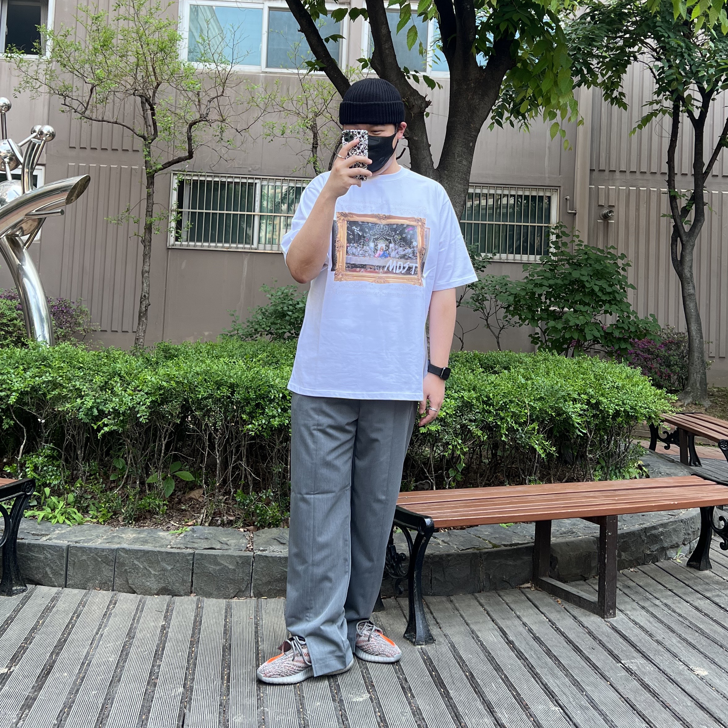 Adidas Yeezy Boost 350 V2 Beluga - Reflective 착용 스타일
