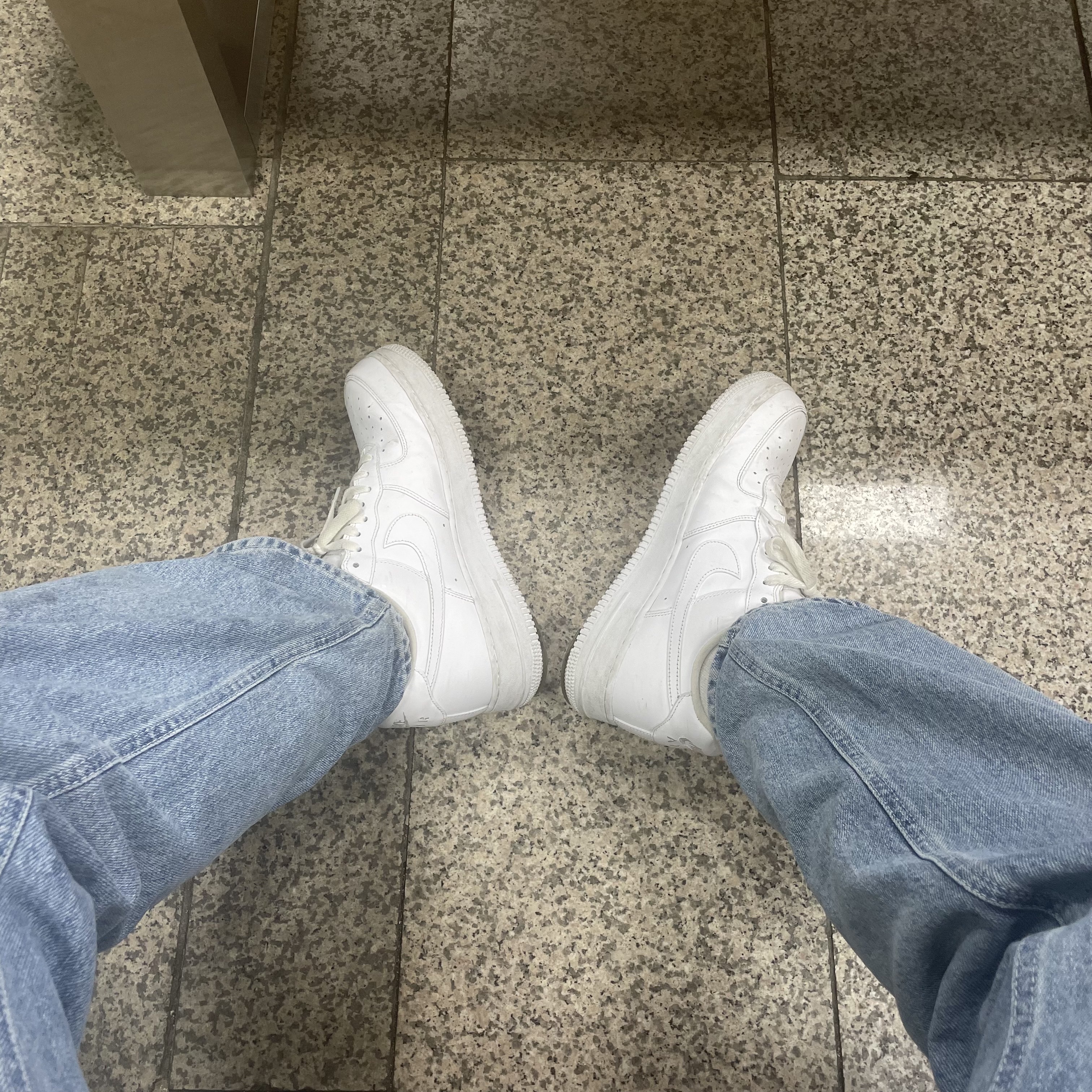 Nike Air Force 1 '07 Low White, Nike x Supreme Air Force 1 Low White 착용 스타일