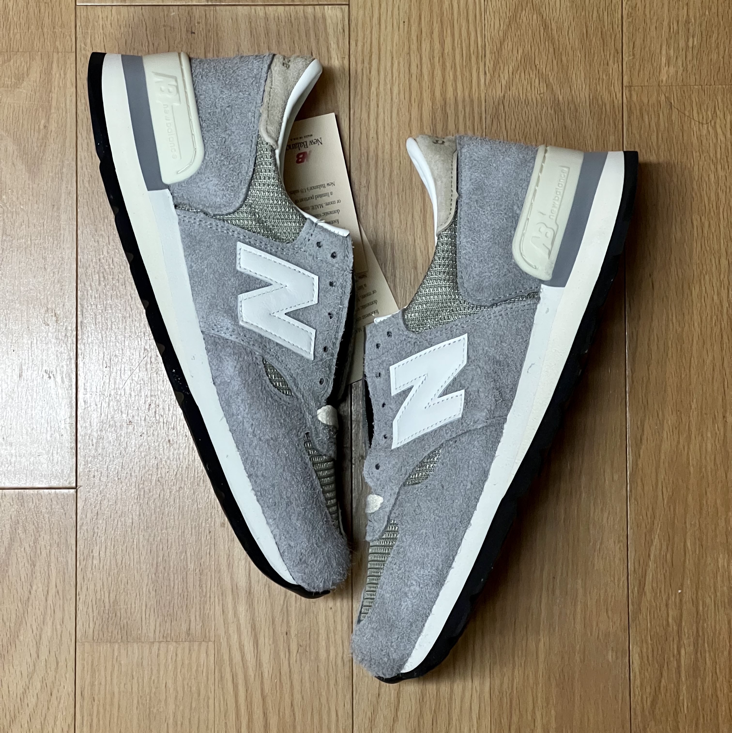 New Balance 990v1 Made in USA Marblehead Incense 착용 스타일