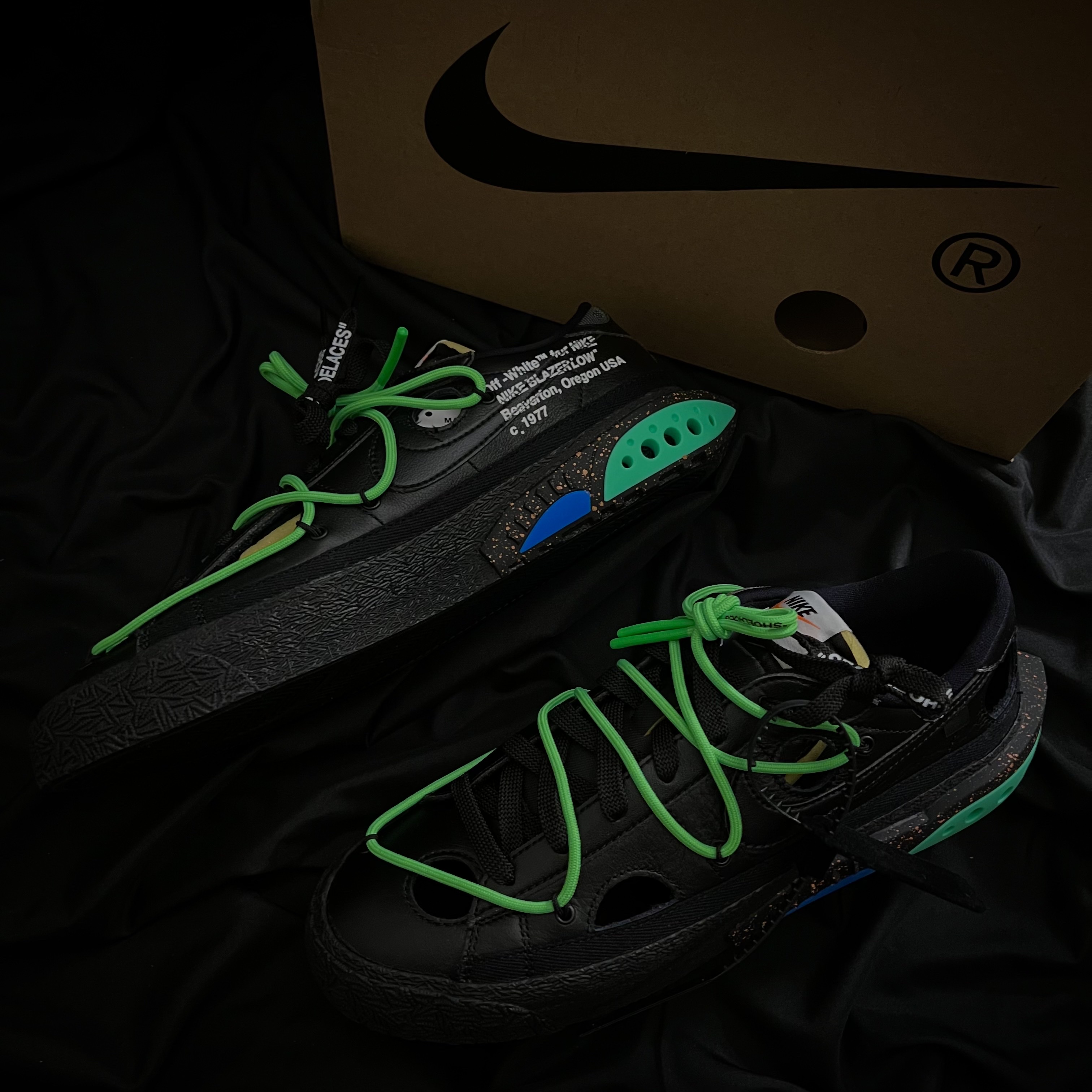 Nike x Off-White Blazer Low '77 Black and Electro Green 착용 스타일
