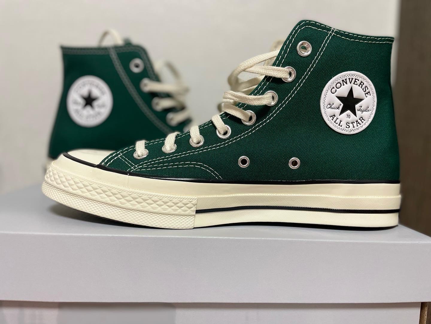 Converse Chuck 70 High Midnight Clover 착용 스타일 - 2