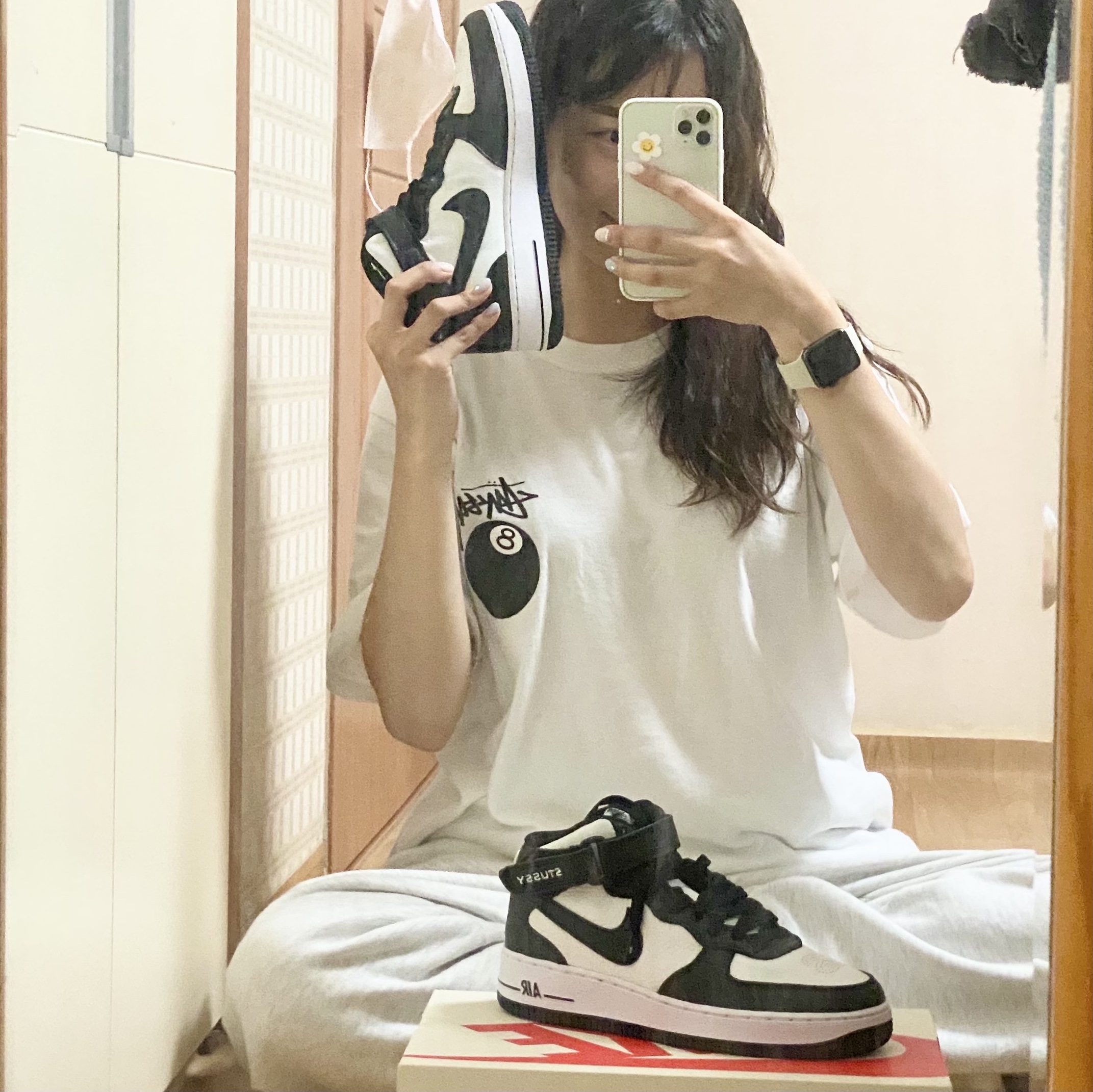 Nike x Stussy Air Force 1 '07 Mid SP Black and Light Bone, Stussy 8 Ball T-Shirt White - 22SS 착용 스타일