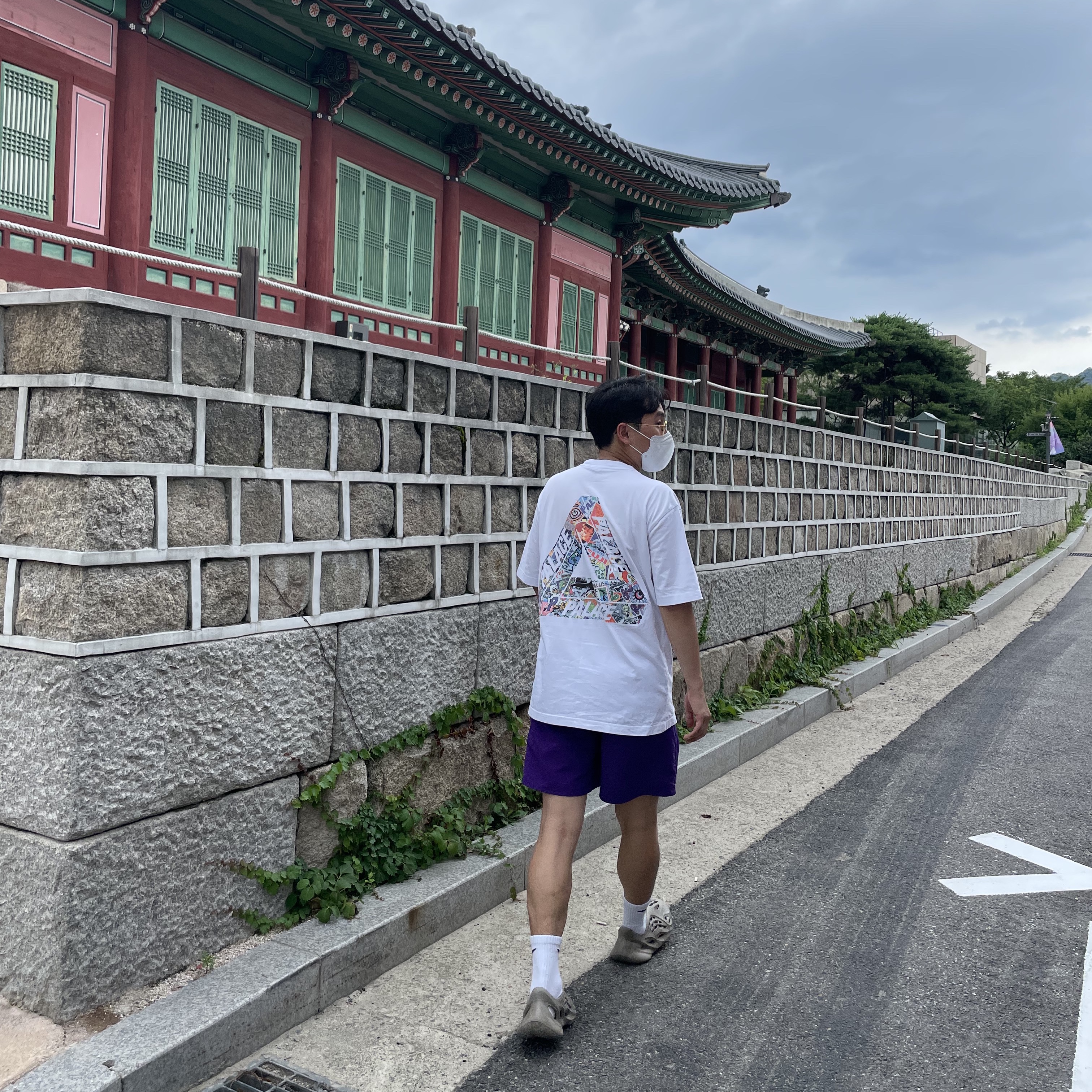 Palace Tri-Sticker Pack T-Shirt White - 21FW, Adidas Yeezy Foam RNNR Stone Sage 착용 스타일