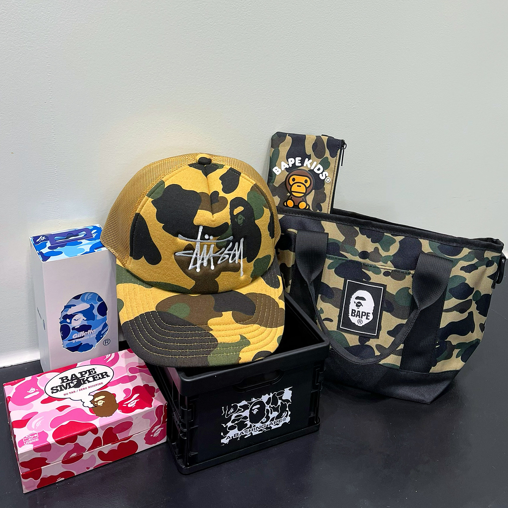 Stussy x BAPE Trucker Cap Yellow 착용 스타일