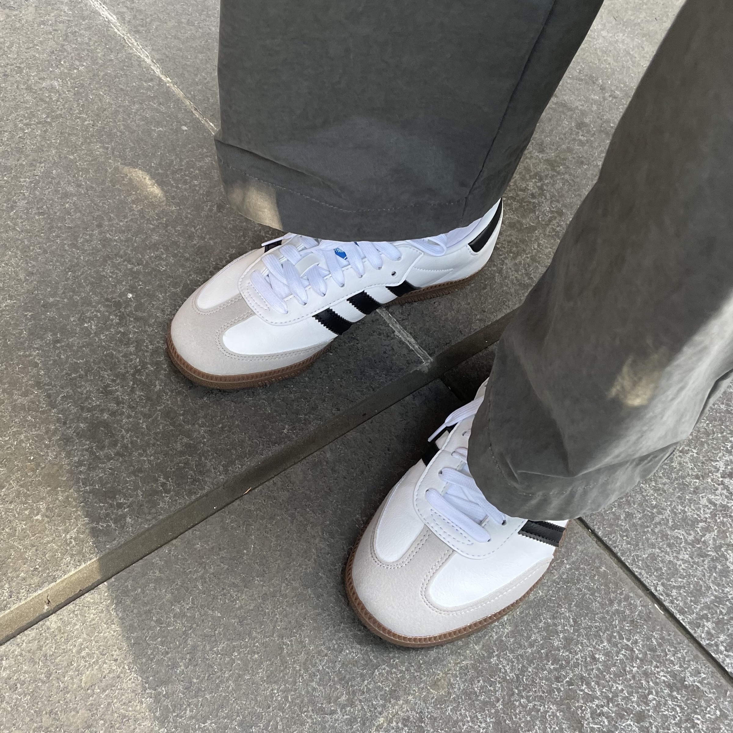 Adidas Samba Vegan White Black 착용 스타일