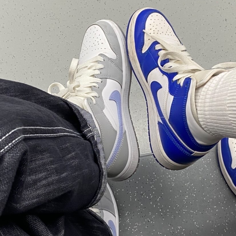 (W) Jordan 1 Mid White Hyper Royal, (W) Jordan 1 Mid Wolf Grey 착용 스타일
