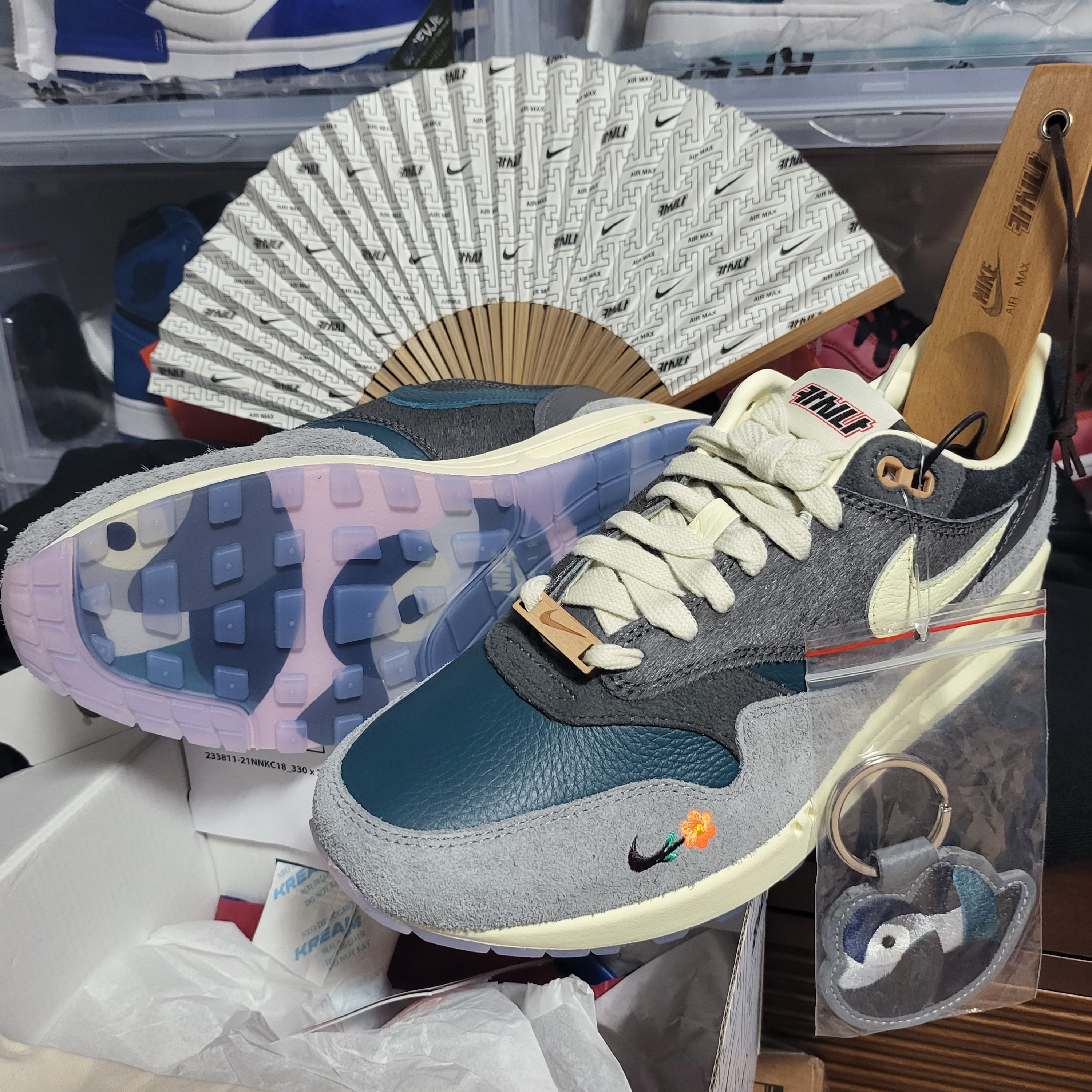 Nike x Kasina Air Max 1 SP Won-Ang Particle Grey (With Special Gift), Nike x Kasina Air Max 1 SP Won-Ang Orange 착용 스타일 - 1