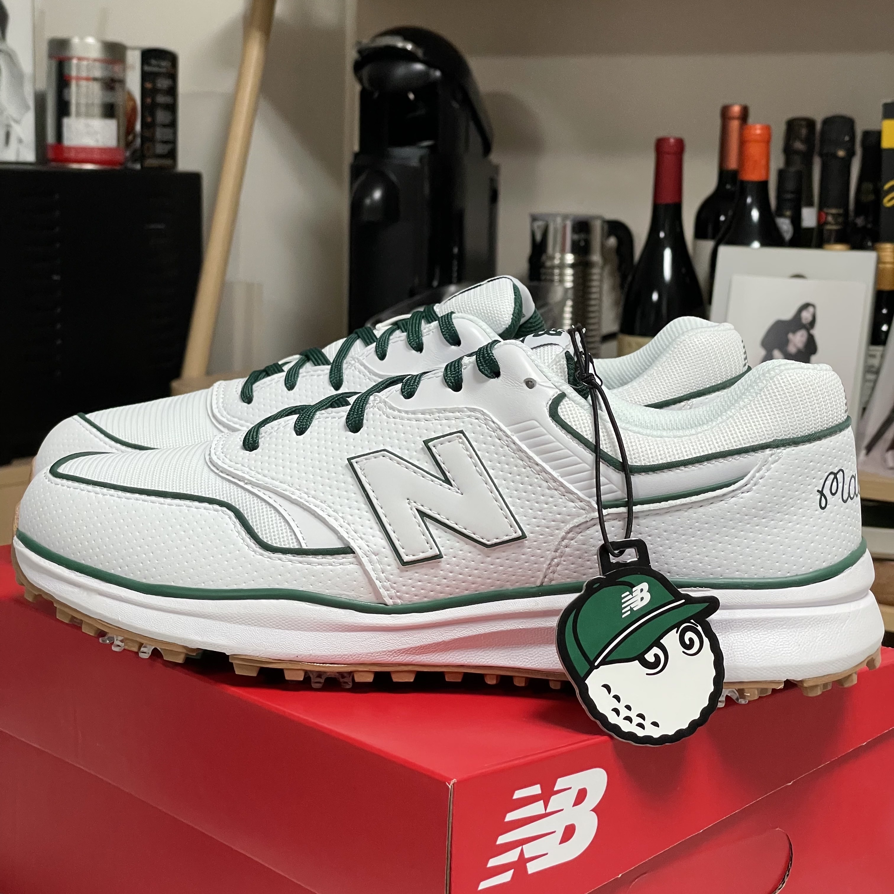 New Balance x Malbon 997 Golf White Green 착용 스타일 - 1