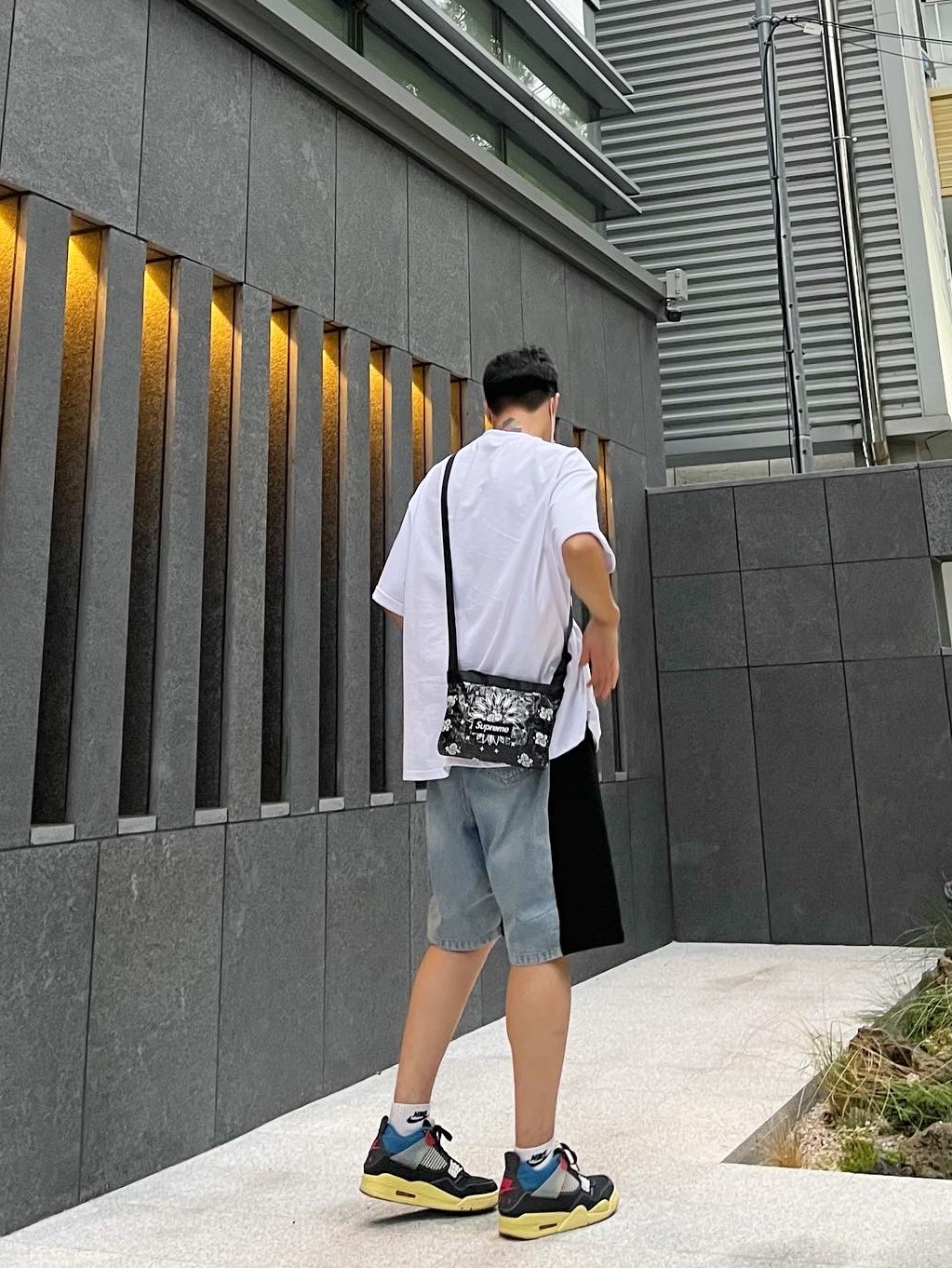 Supreme Bandana Tarp Side Bag Black - 21SS, Jordan 4 x Union Retro Off Noir 착용 스타일 - 2