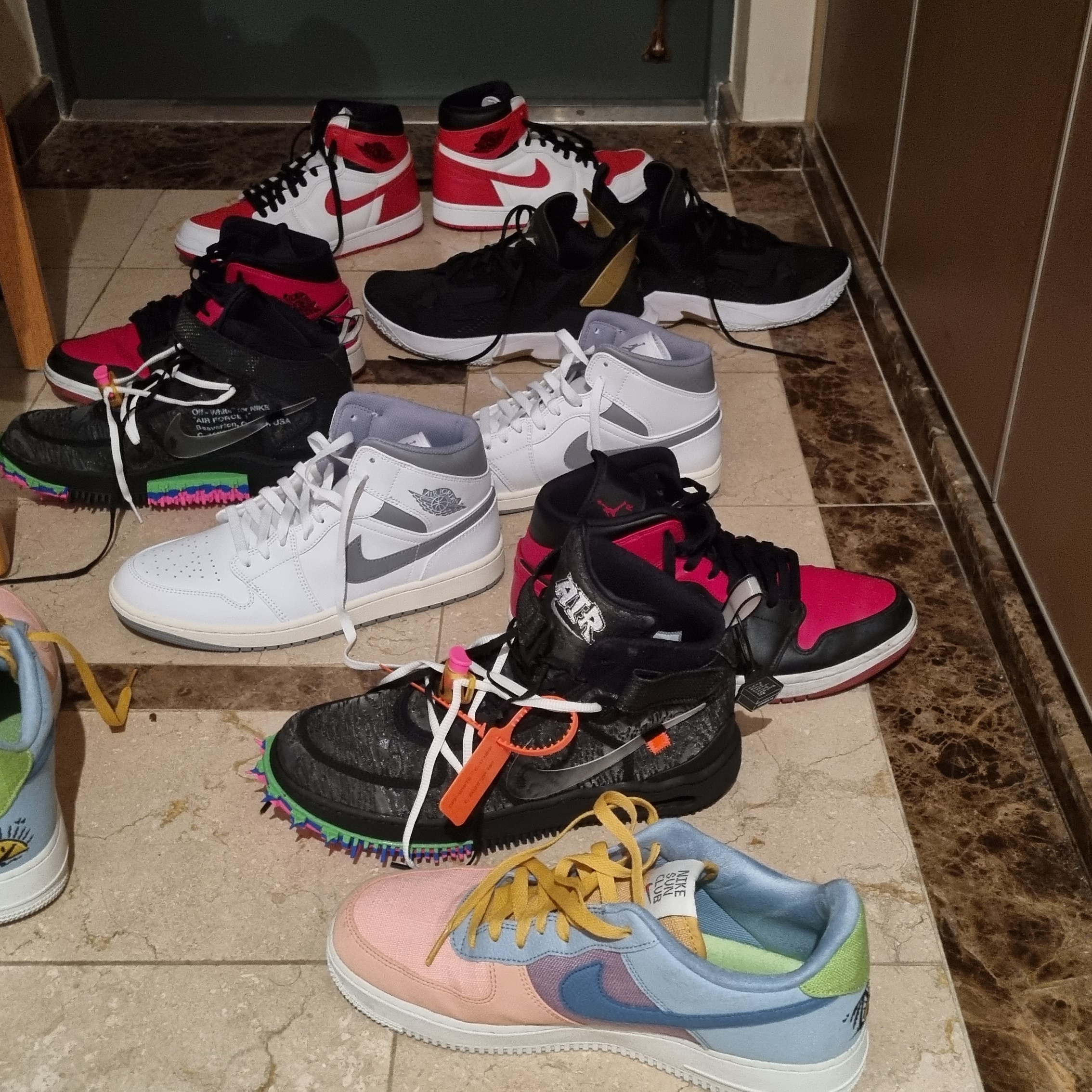 Jordan 1 Retro High OG Heritage, Jordan 1 Mid Bred Banned 2020 착용 스타일