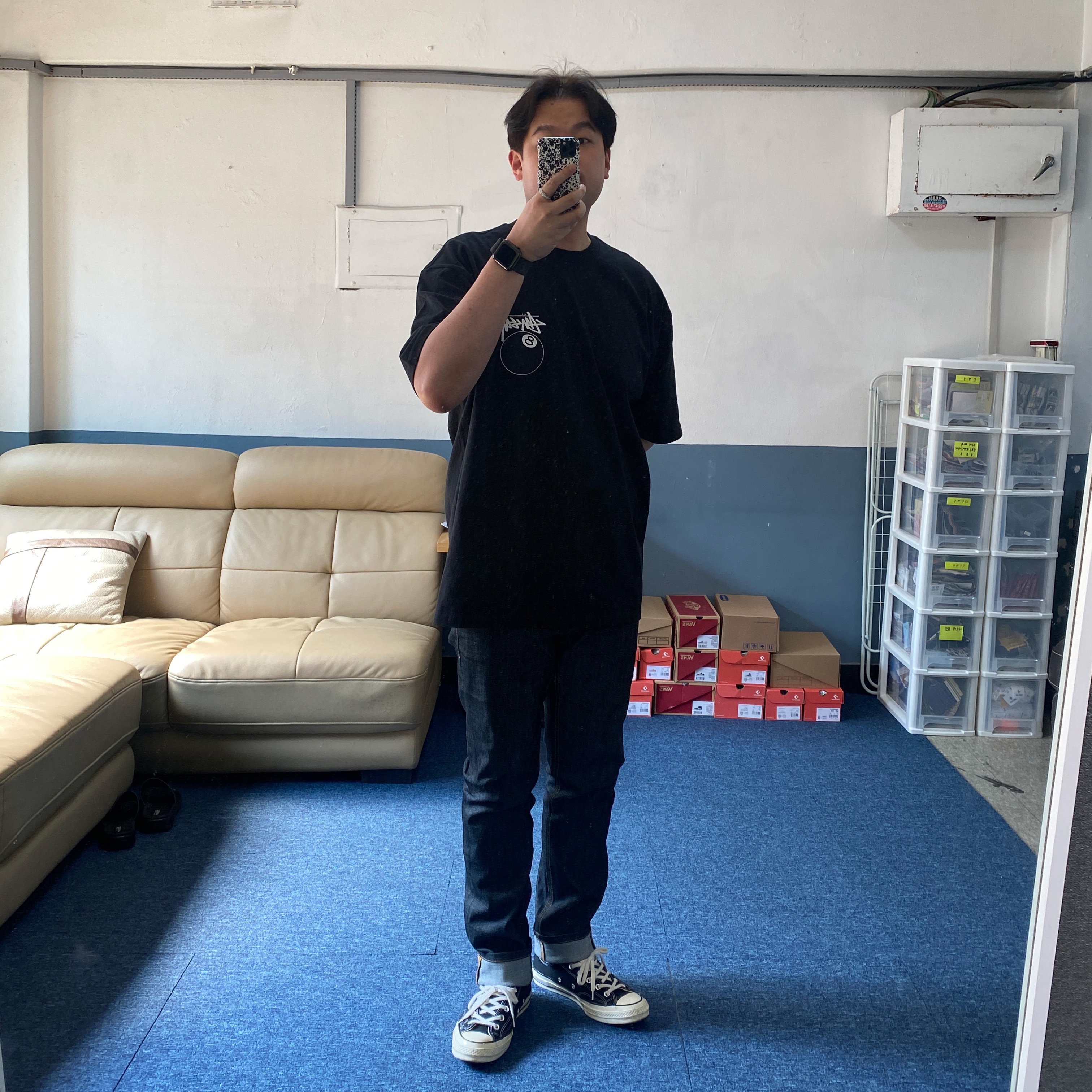 Stussy 8 Ball T-Shirt Black - 22SS 착용 스타일