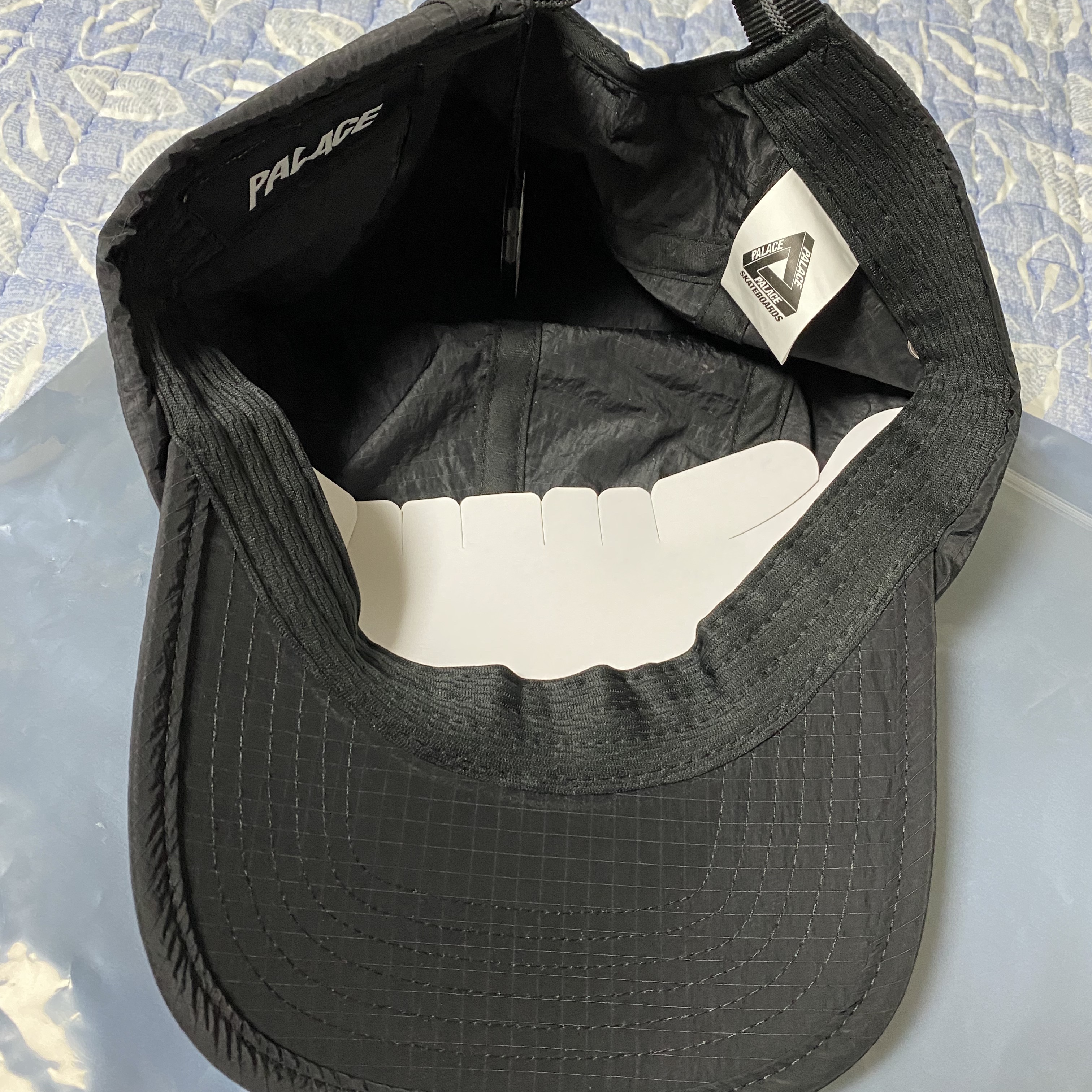 Palace Cripstop Grid 4G Cap Black - 22SS 착용 스타일 - 3