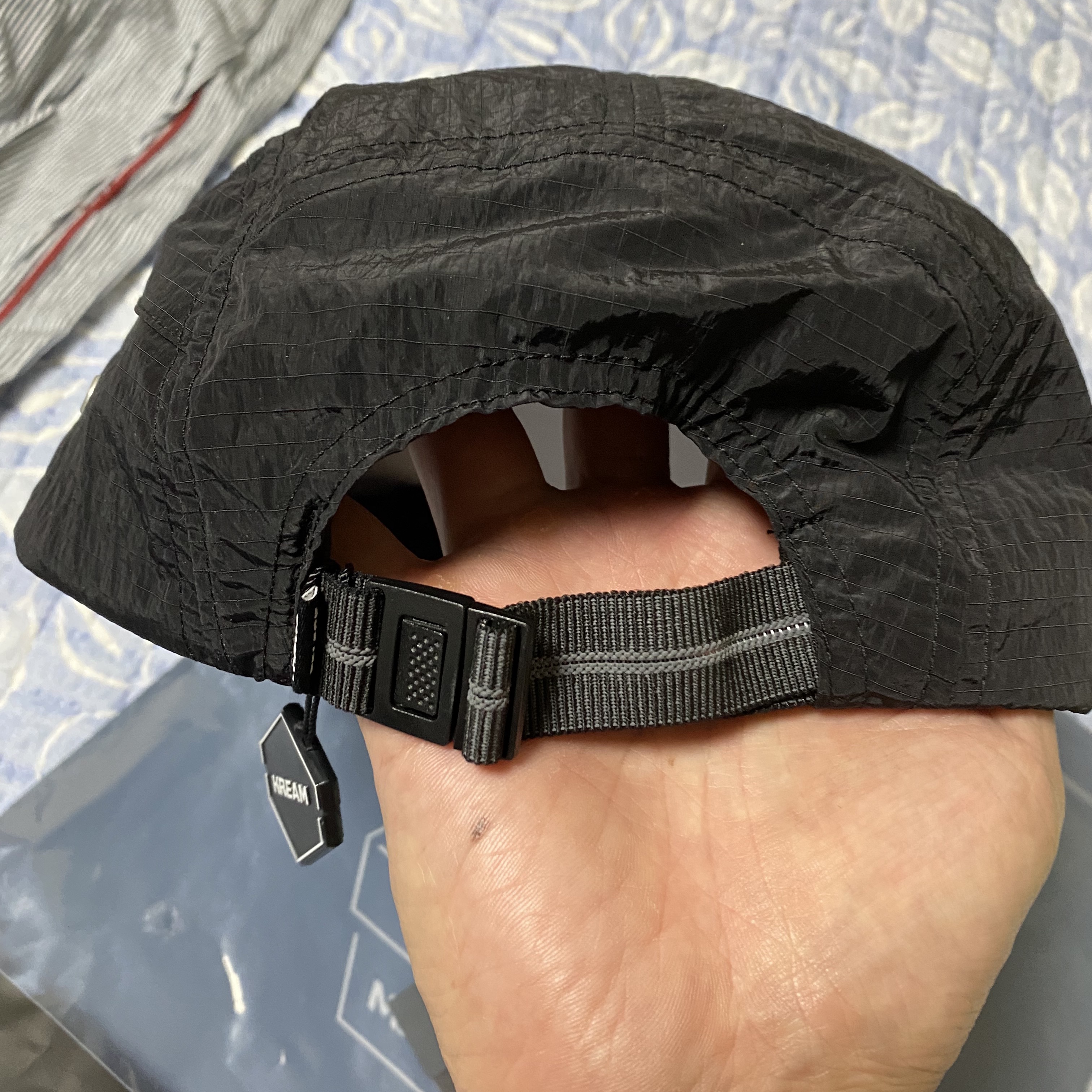 Palace Cripstop Grid 4G Cap Black - 22SS 착용 스타일 - 2