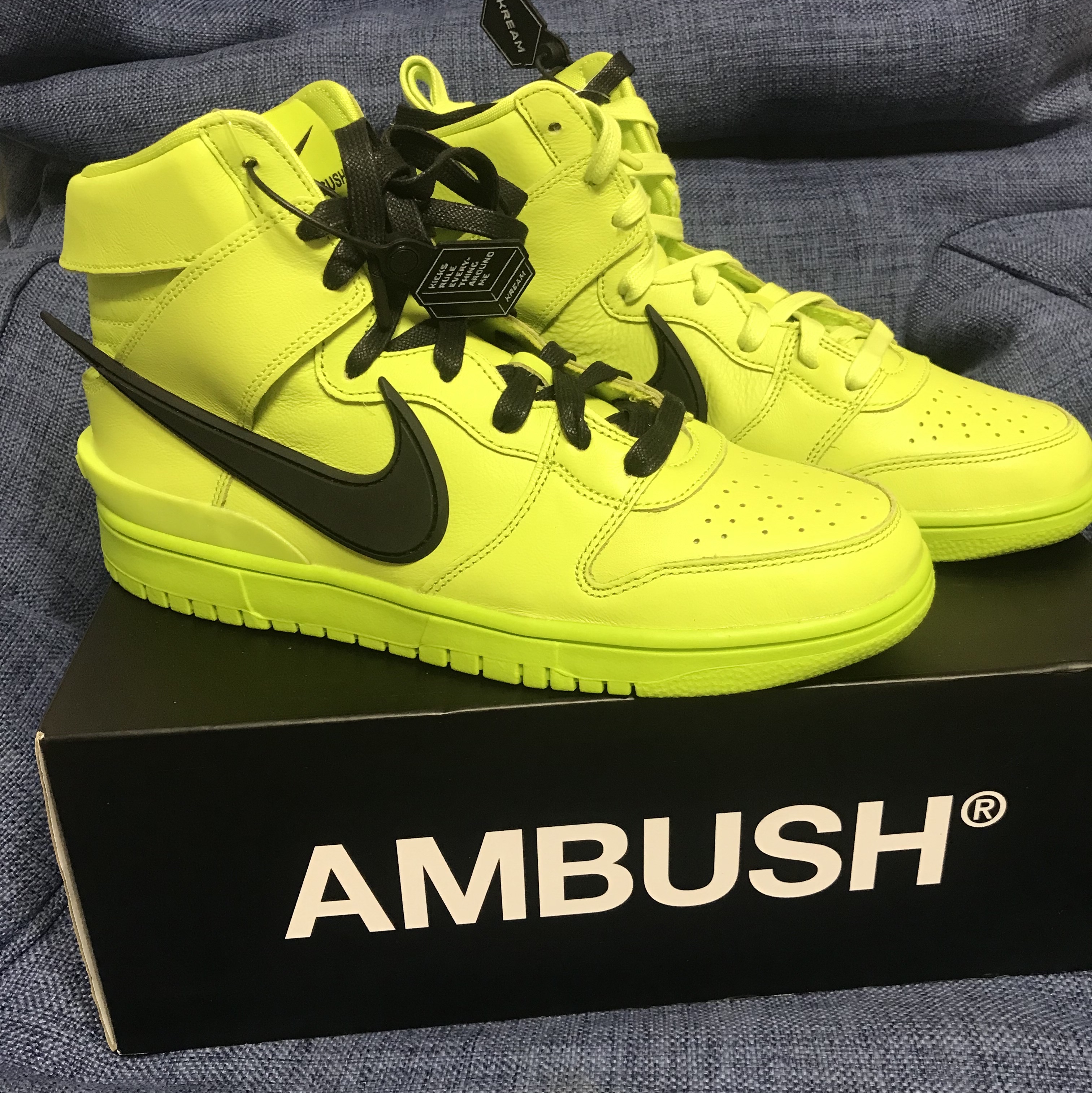 Nike x Ambush Dunk High Flash Lime 착용 스타일