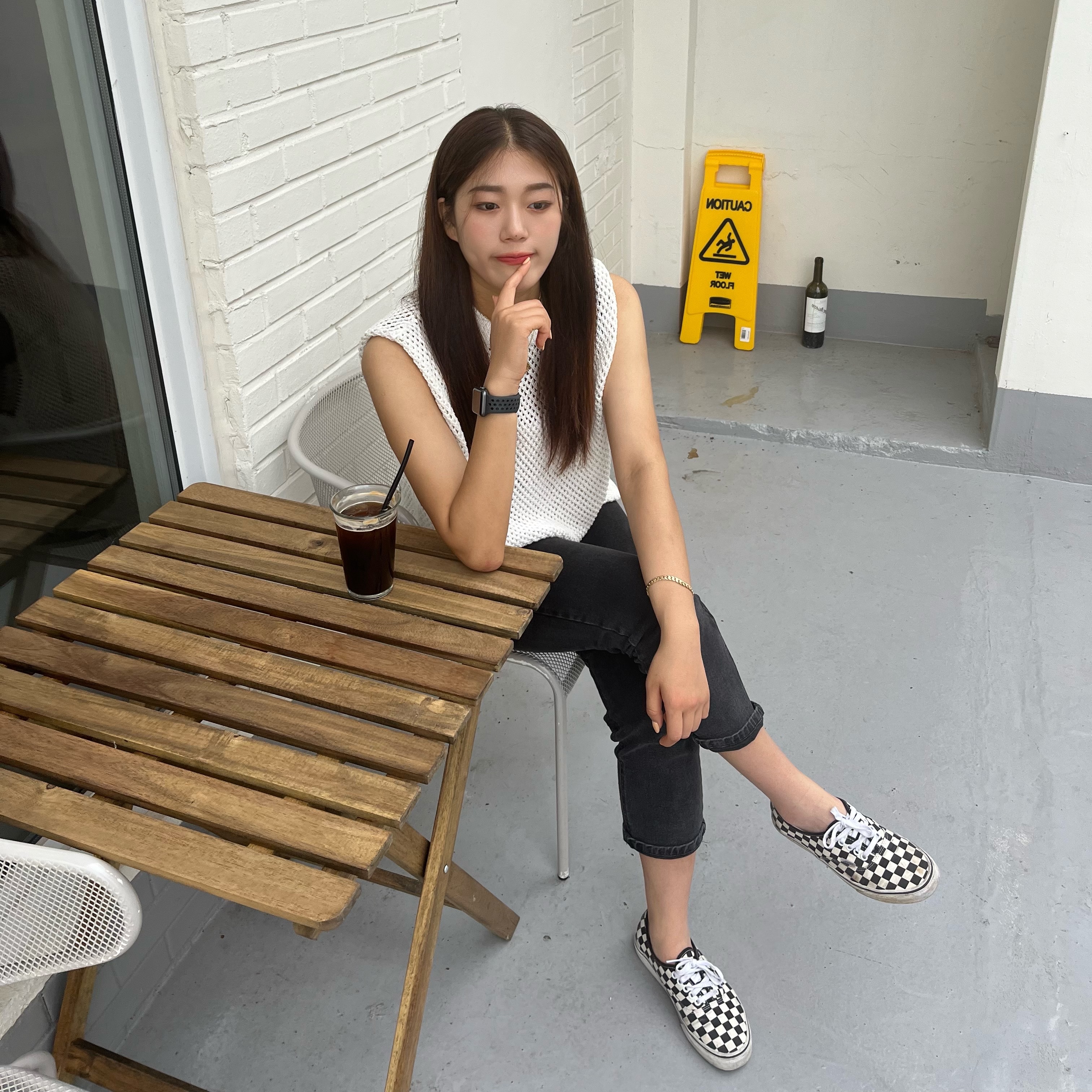 Vans Authentic Golden Coast Checkerboard 착용 스타일 - 2