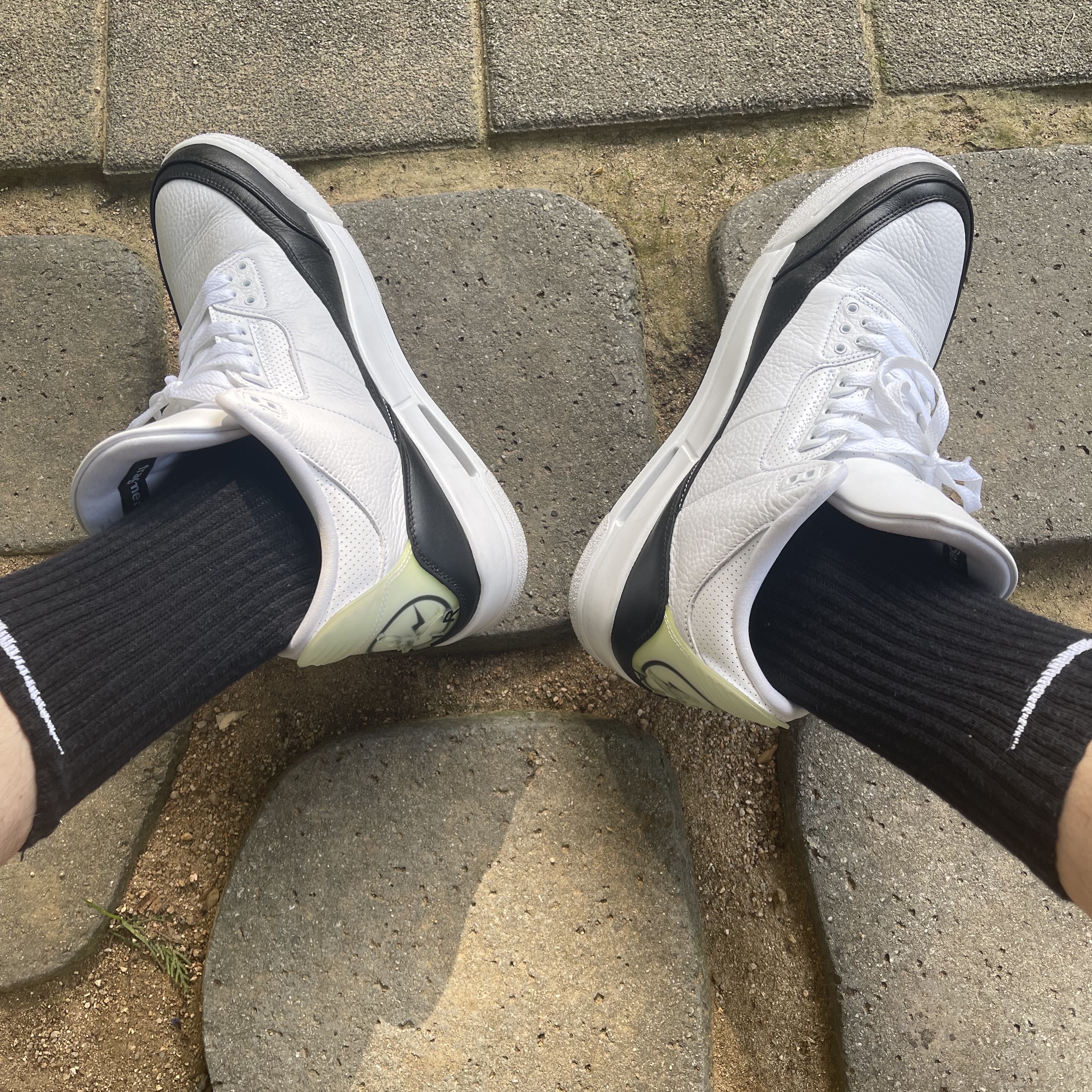 Jordan 3 x Fragment Retro SP White Black 착용 스타일 - 2