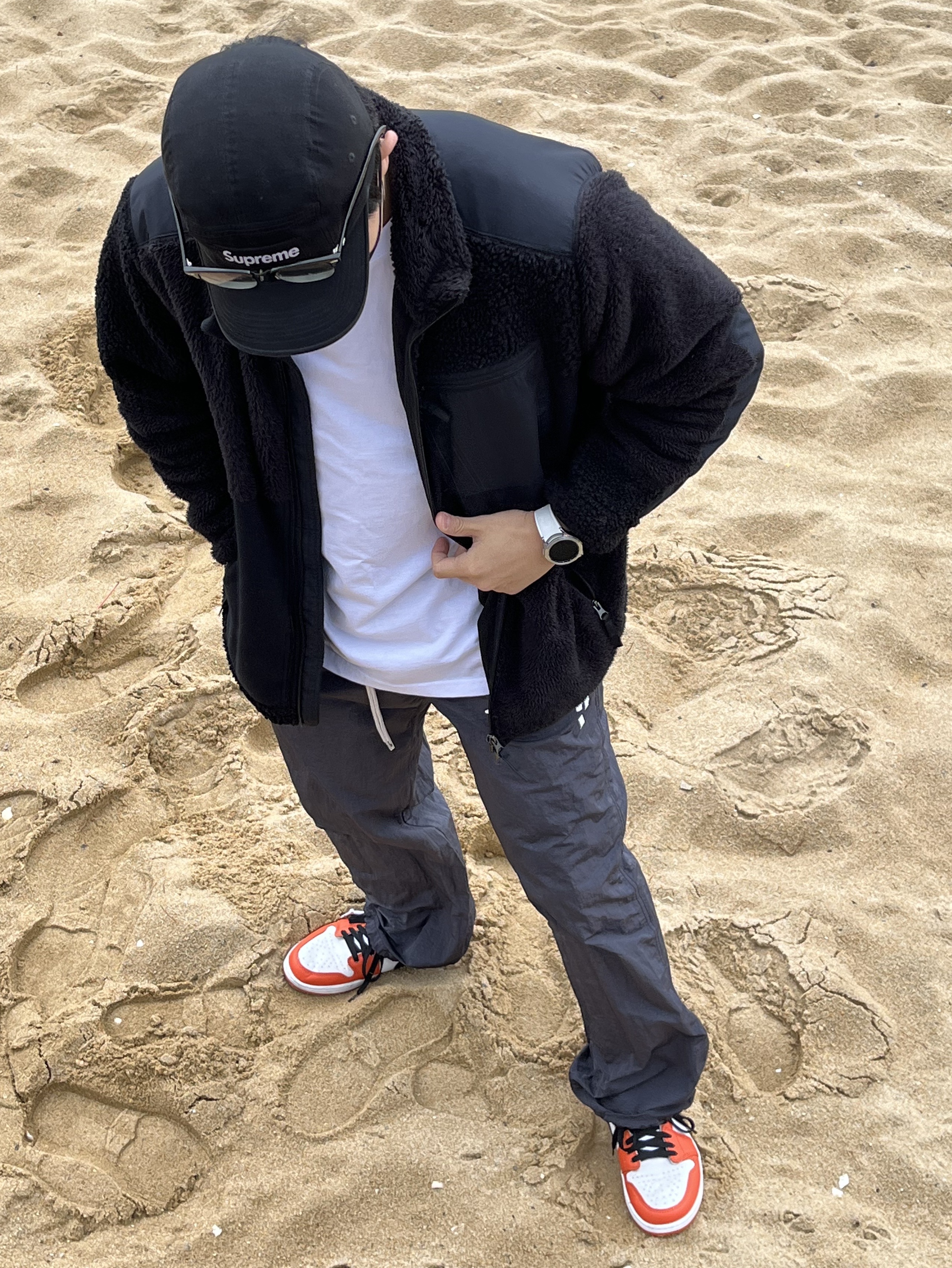 Supreme Washed Chino Twill Camp Cap Black, Nike x Stussy Beach Pants Off Noir 착용 스타일 - 2
