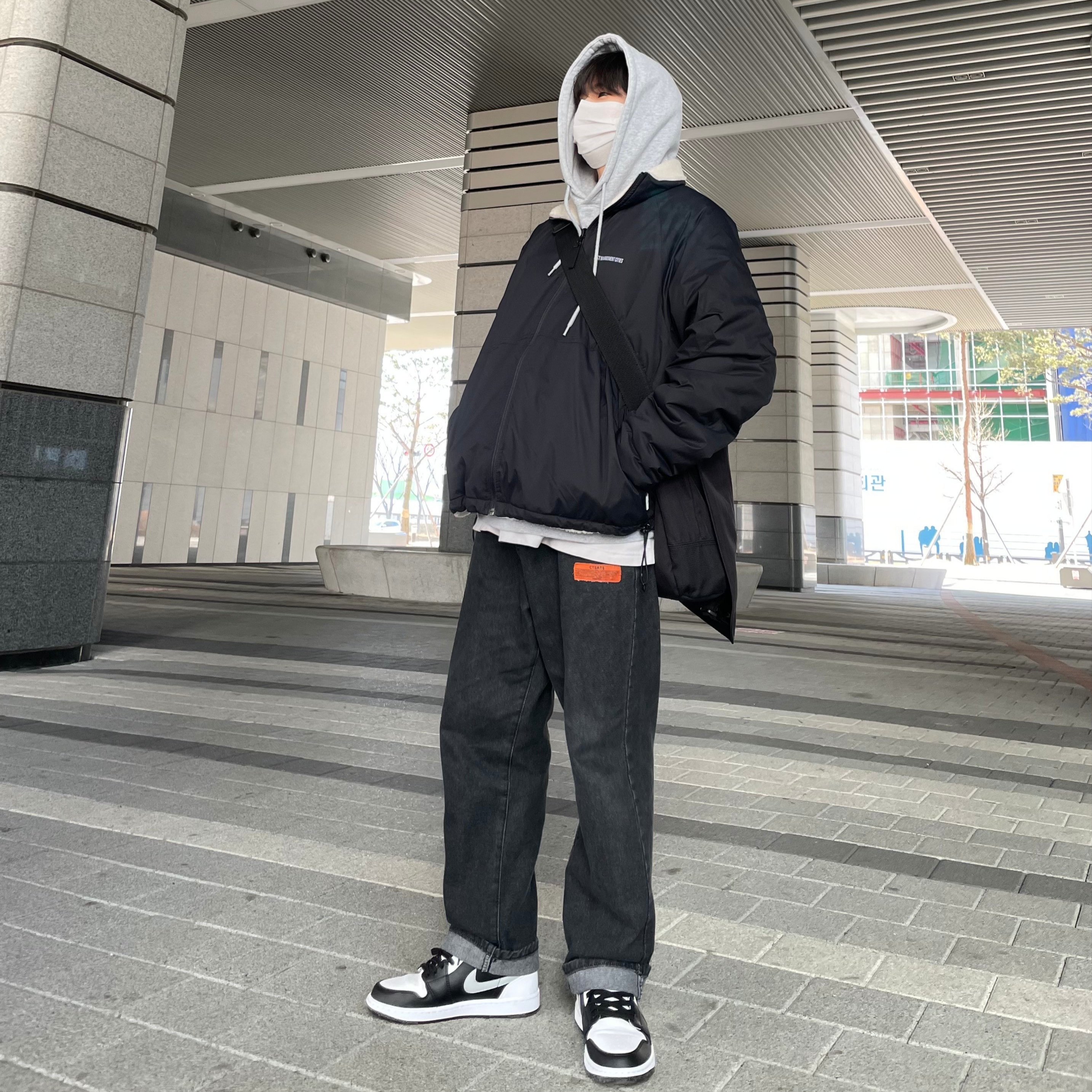 Jordan 1 Mid White Shadow 착용 스타일 - 1