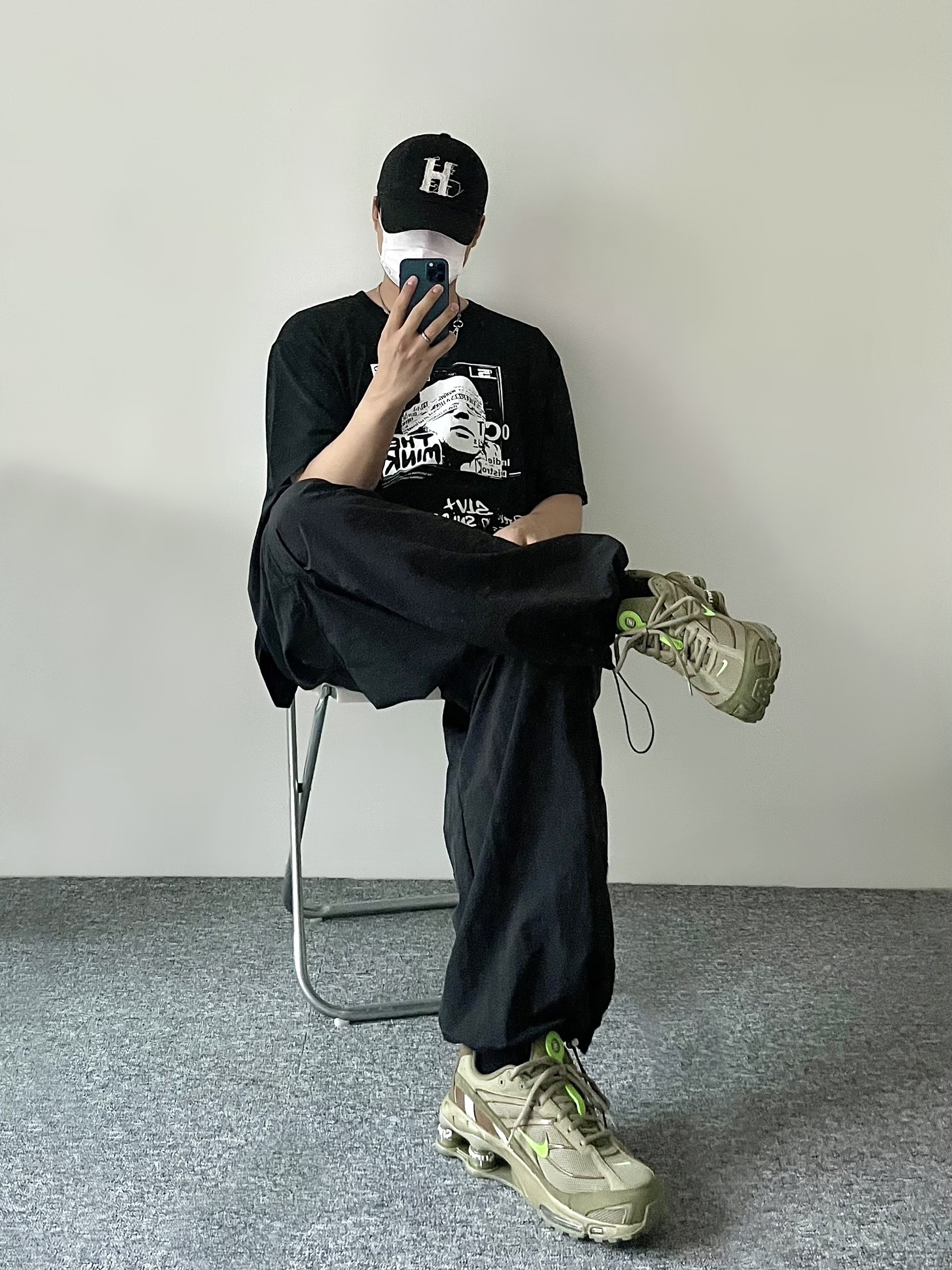 Nike x Supreme Shox Ride 2 SP Neutral Olive 착용 스타일 - 2
